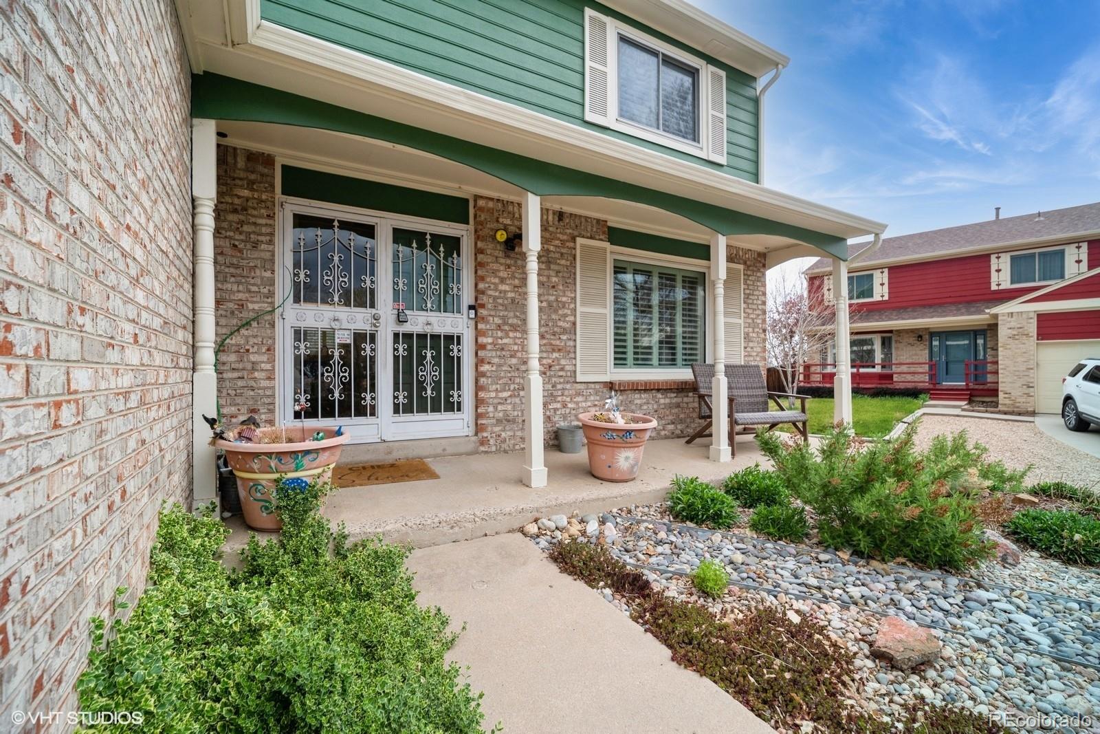 MLS Image #3 for 483 s kingston circle,aurora, Colorado