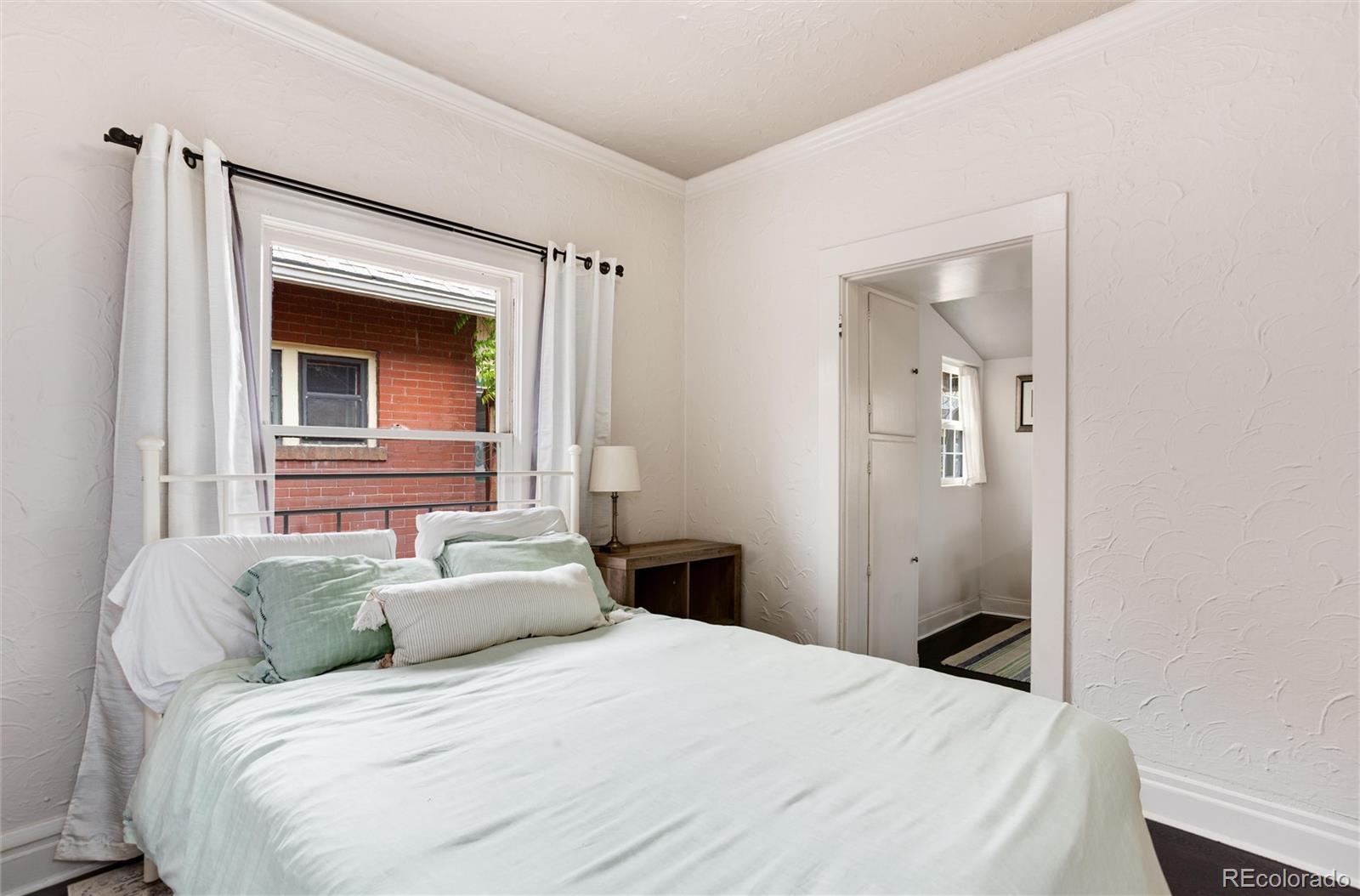 MLS Image #16 for 260 n grant street,denver, Colorado