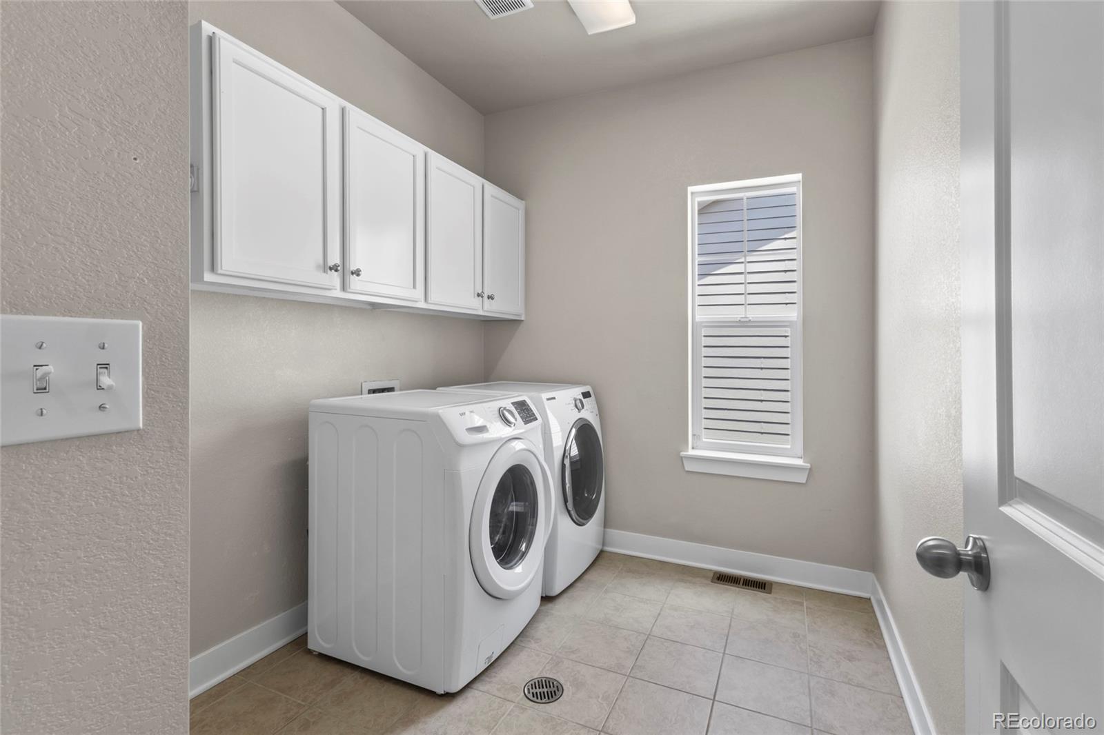 MLS Image #14 for 3529  xanthia court,denver, Colorado