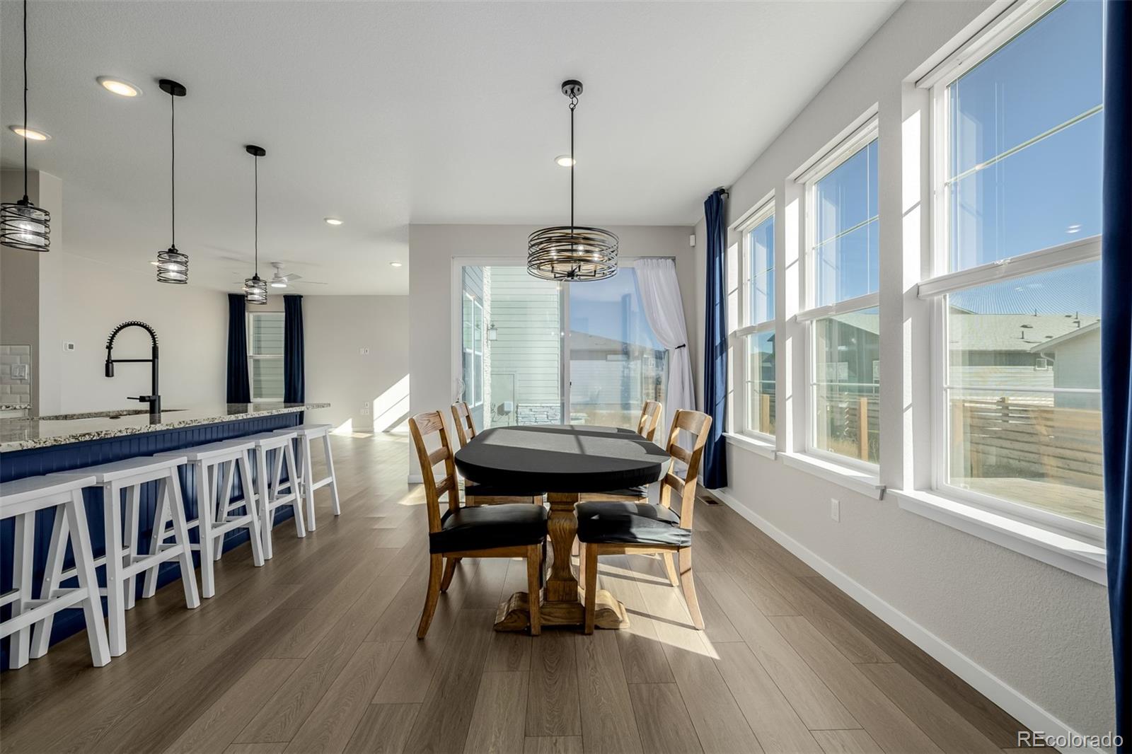 MLS Image #10 for 23652 e 40th avenue,aurora, Colorado