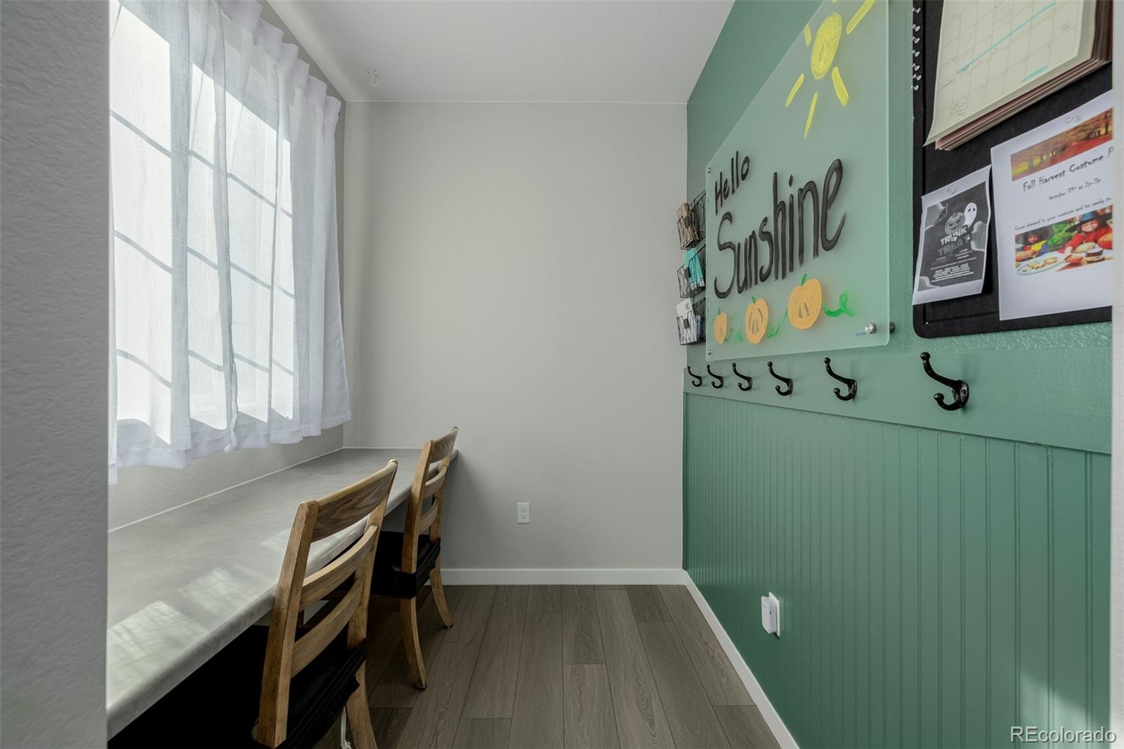 MLS Image #13 for 23652 e 40th avenue,aurora, Colorado