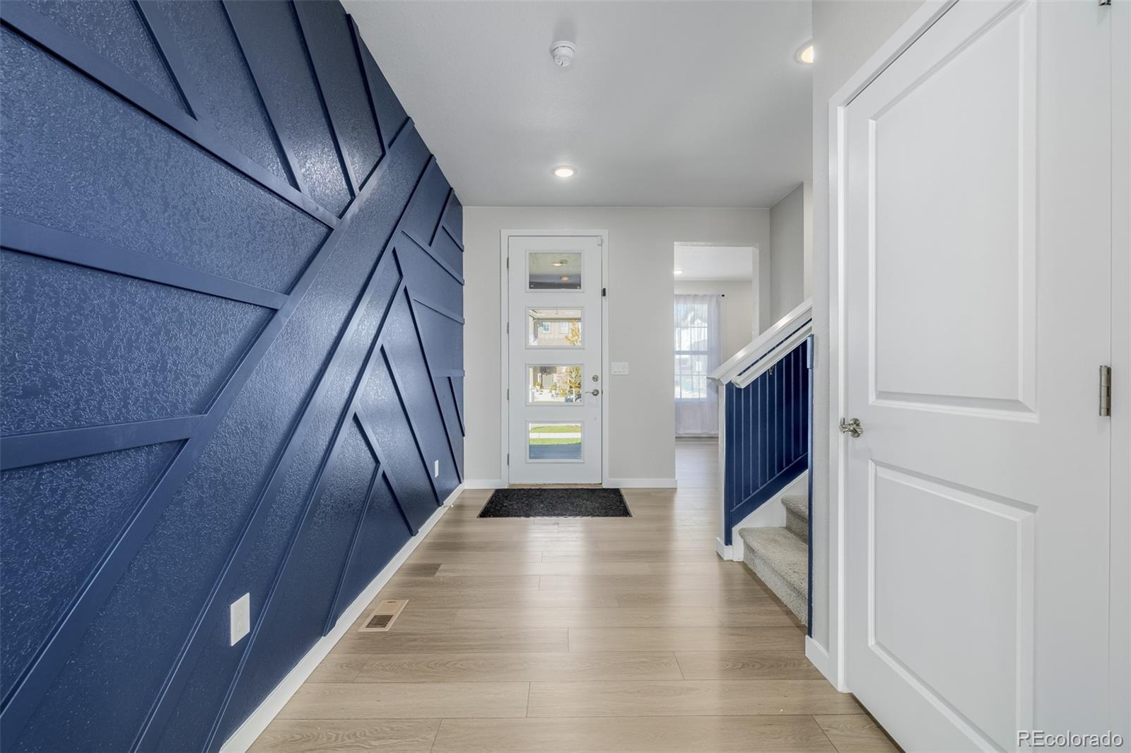 MLS Image #2 for 23652 e 40th avenue,aurora, Colorado