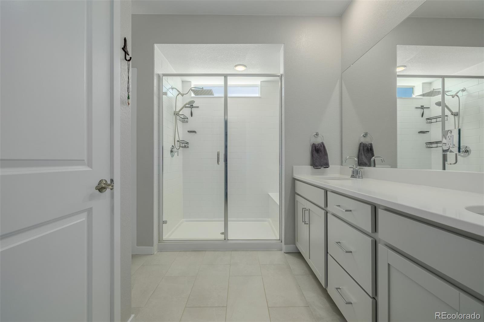 MLS Image #30 for 23652 e 40th avenue,aurora, Colorado