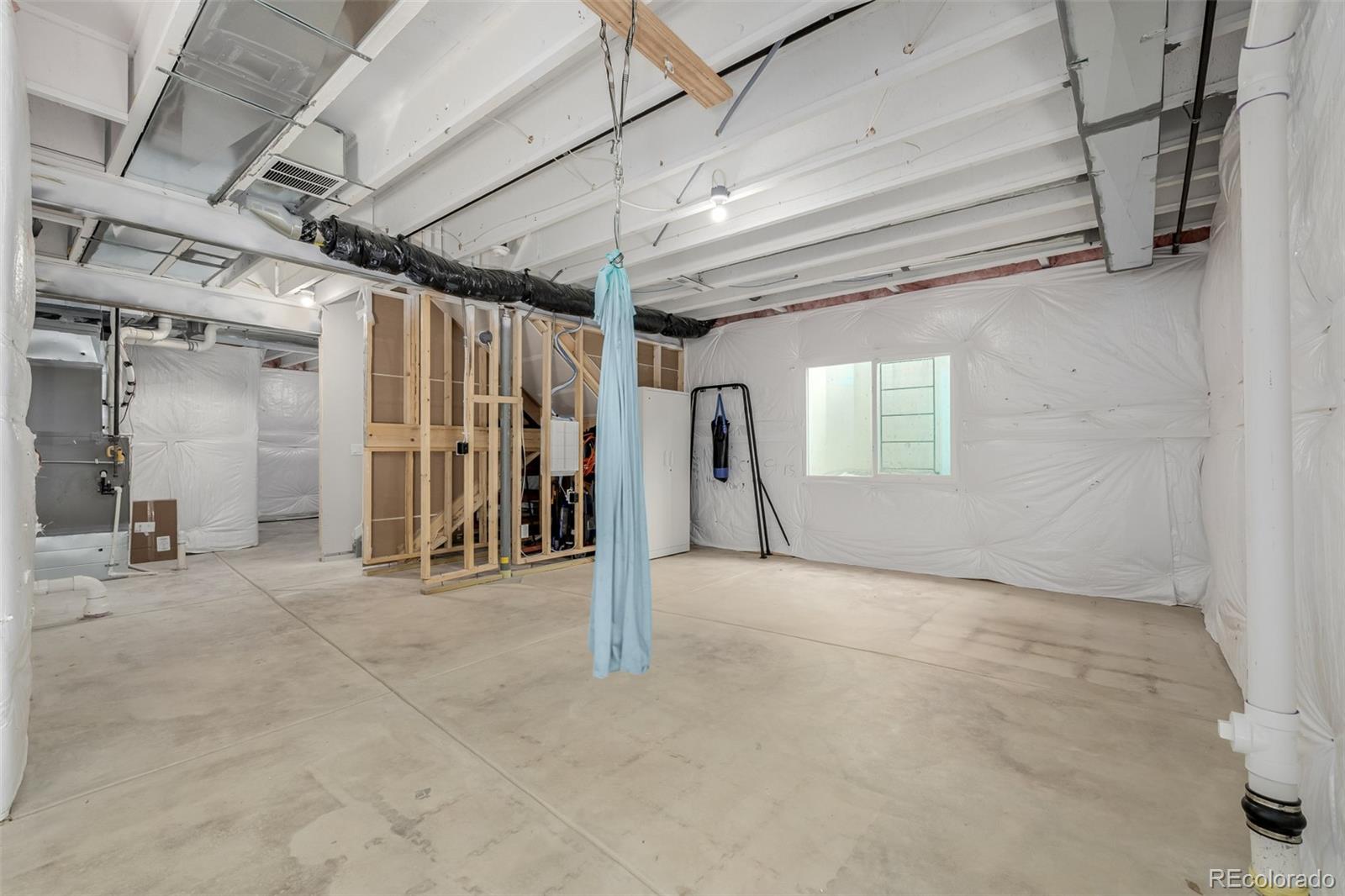 MLS Image #41 for 23652 e 40th avenue,aurora, Colorado