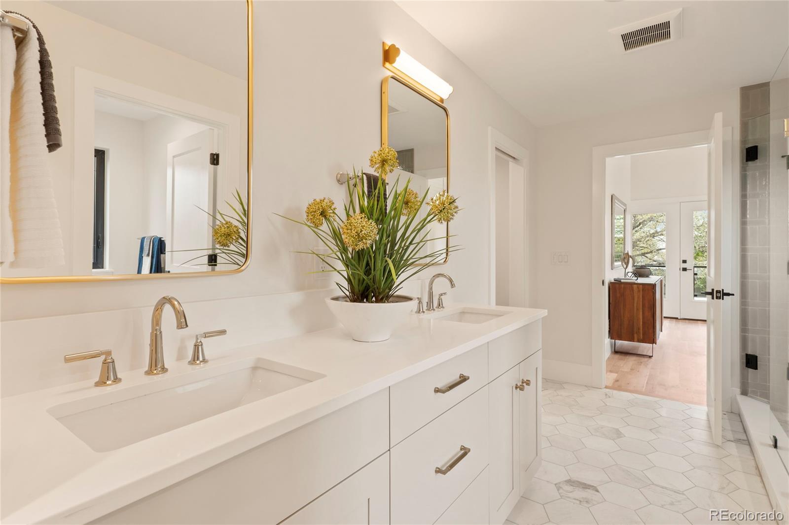 MLS Image #30 for 2610 n monroe street,denver, Colorado