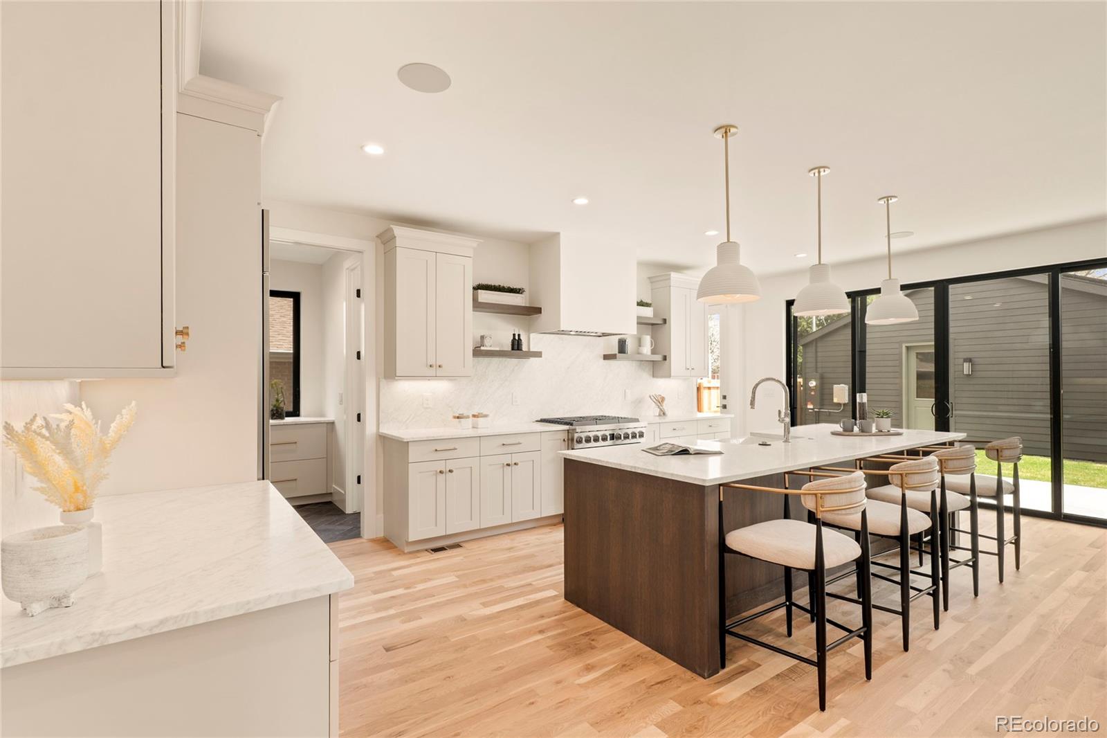 MLS Image #5 for 2610 n monroe street,denver, Colorado