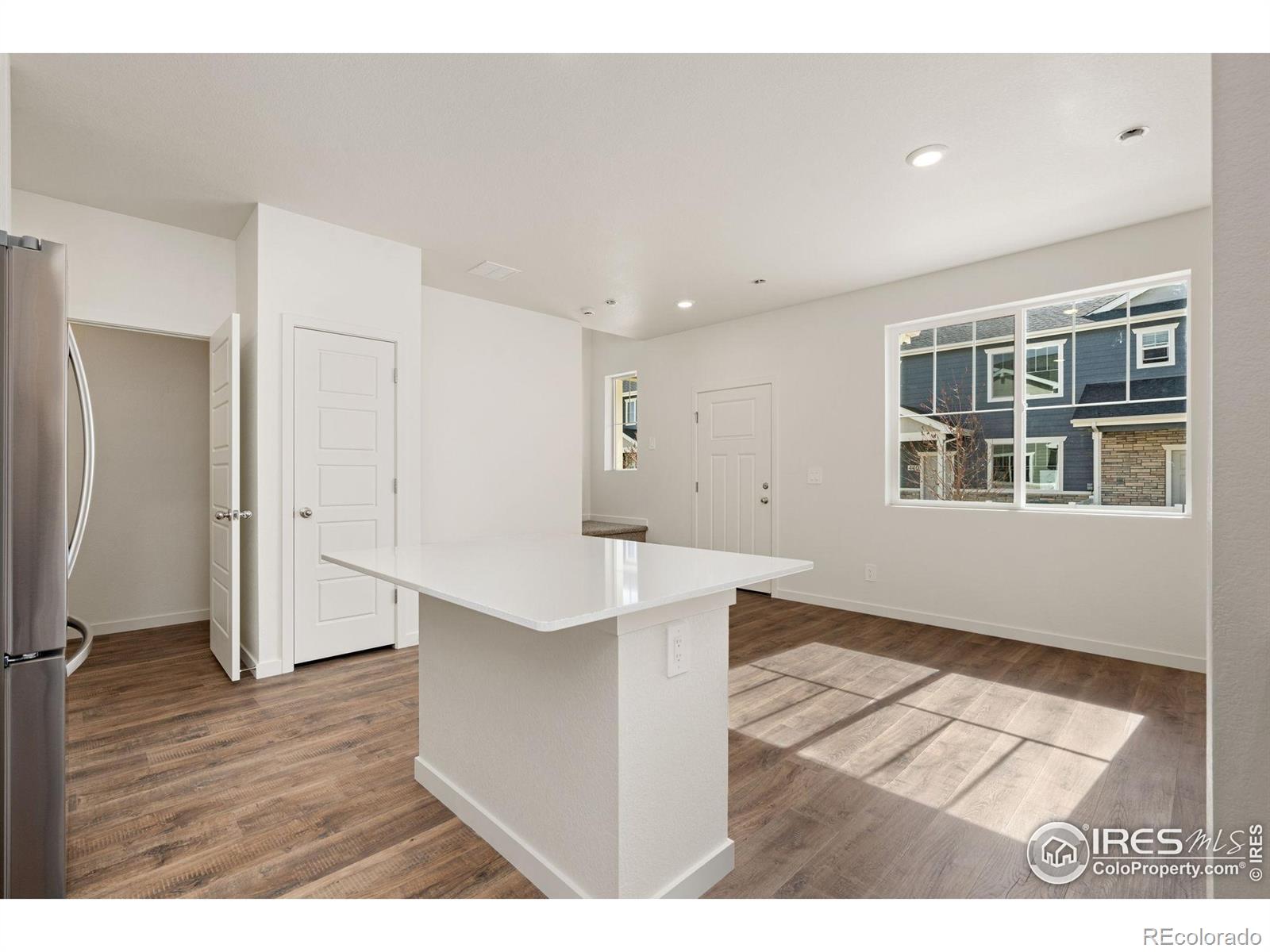 MLS Image #2 for 406  condor way,johnstown, Colorado