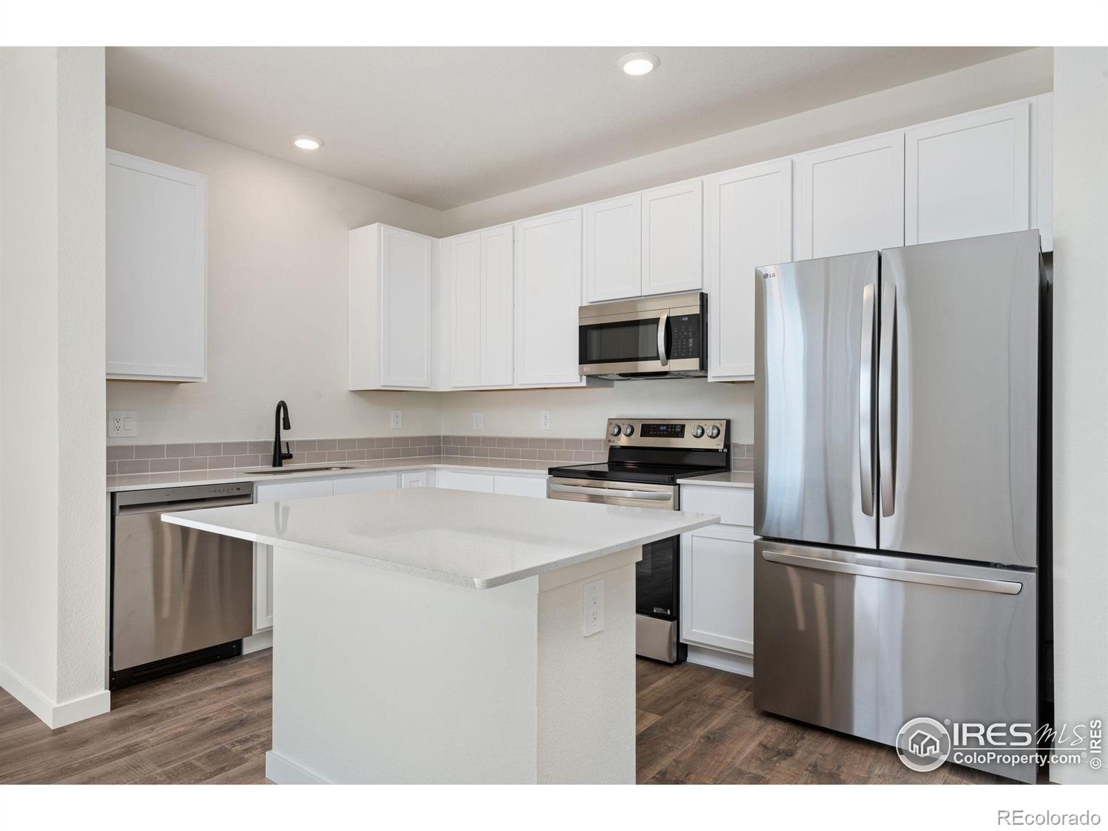 MLS Image #3 for 406  condor way,johnstown, Colorado