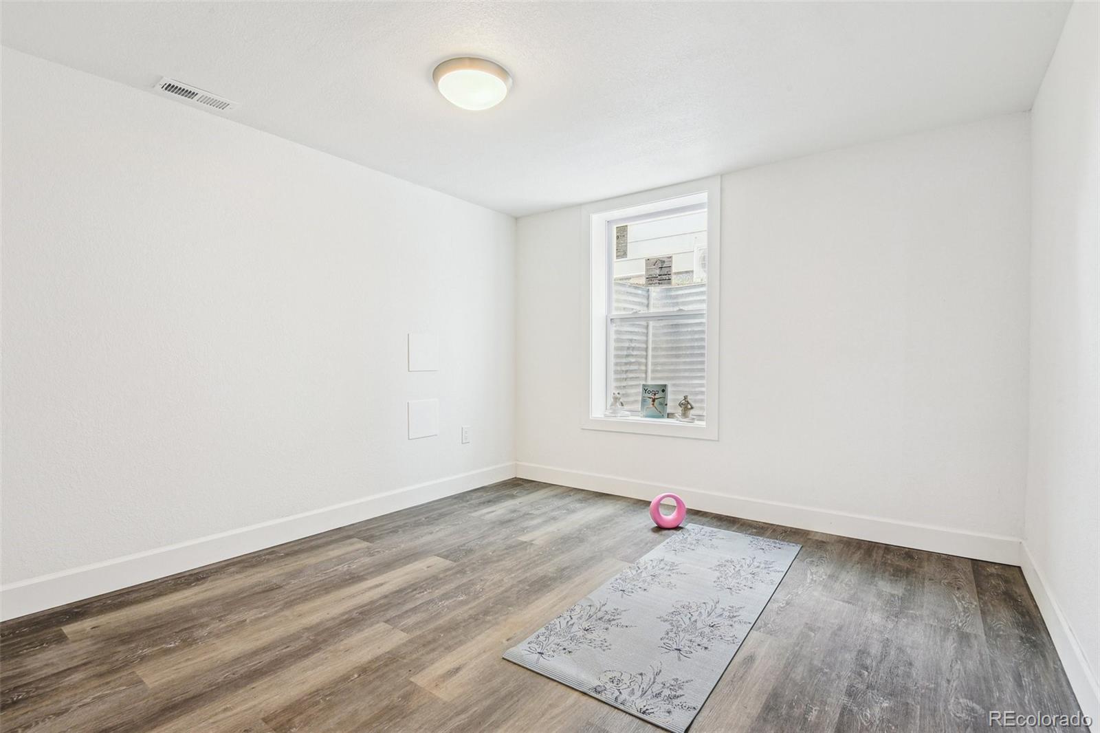 MLS Image #26 for 1498 s perry street,denver, Colorado