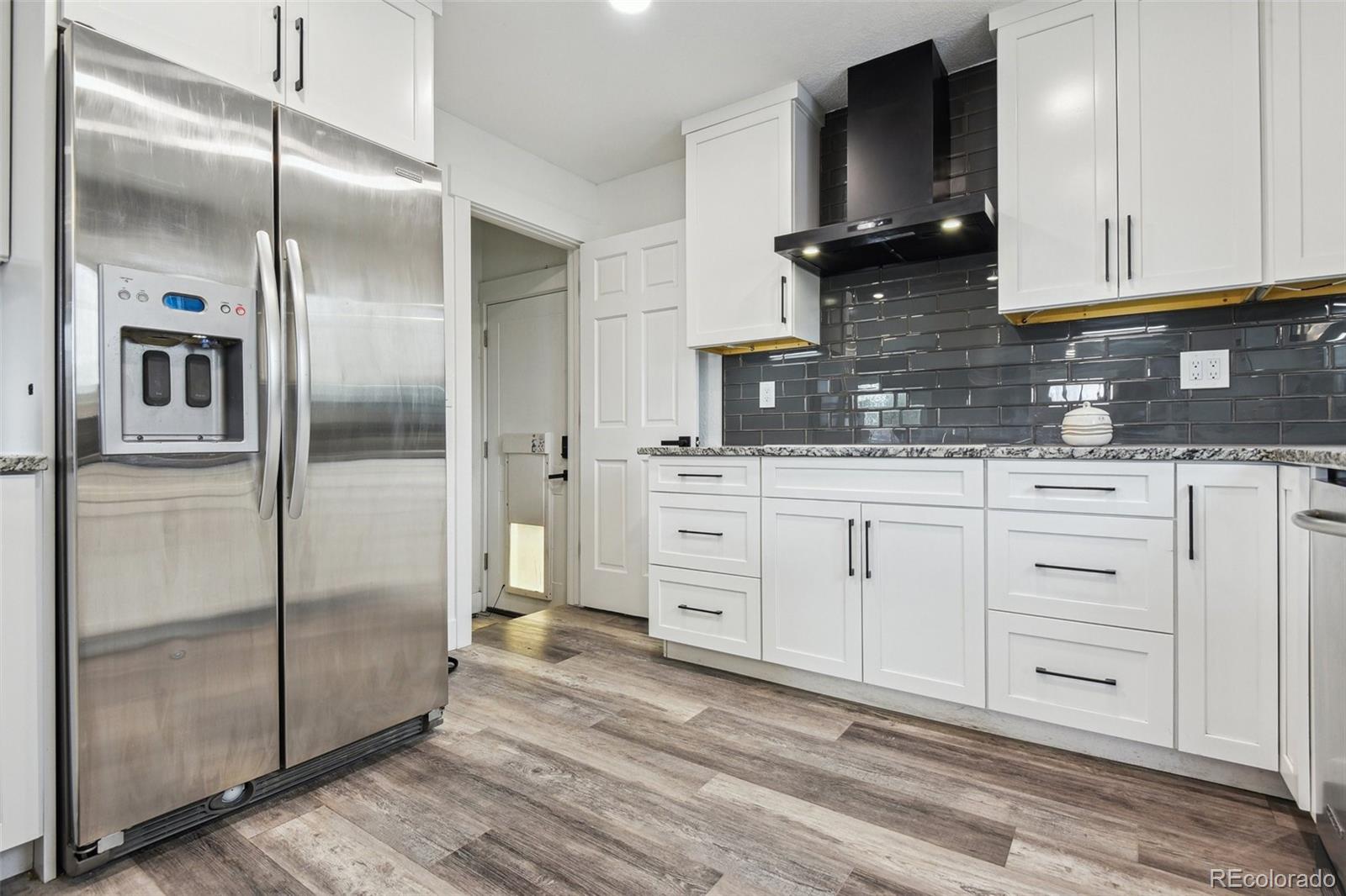 MLS Image #8 for 1498 s perry street,denver, Colorado