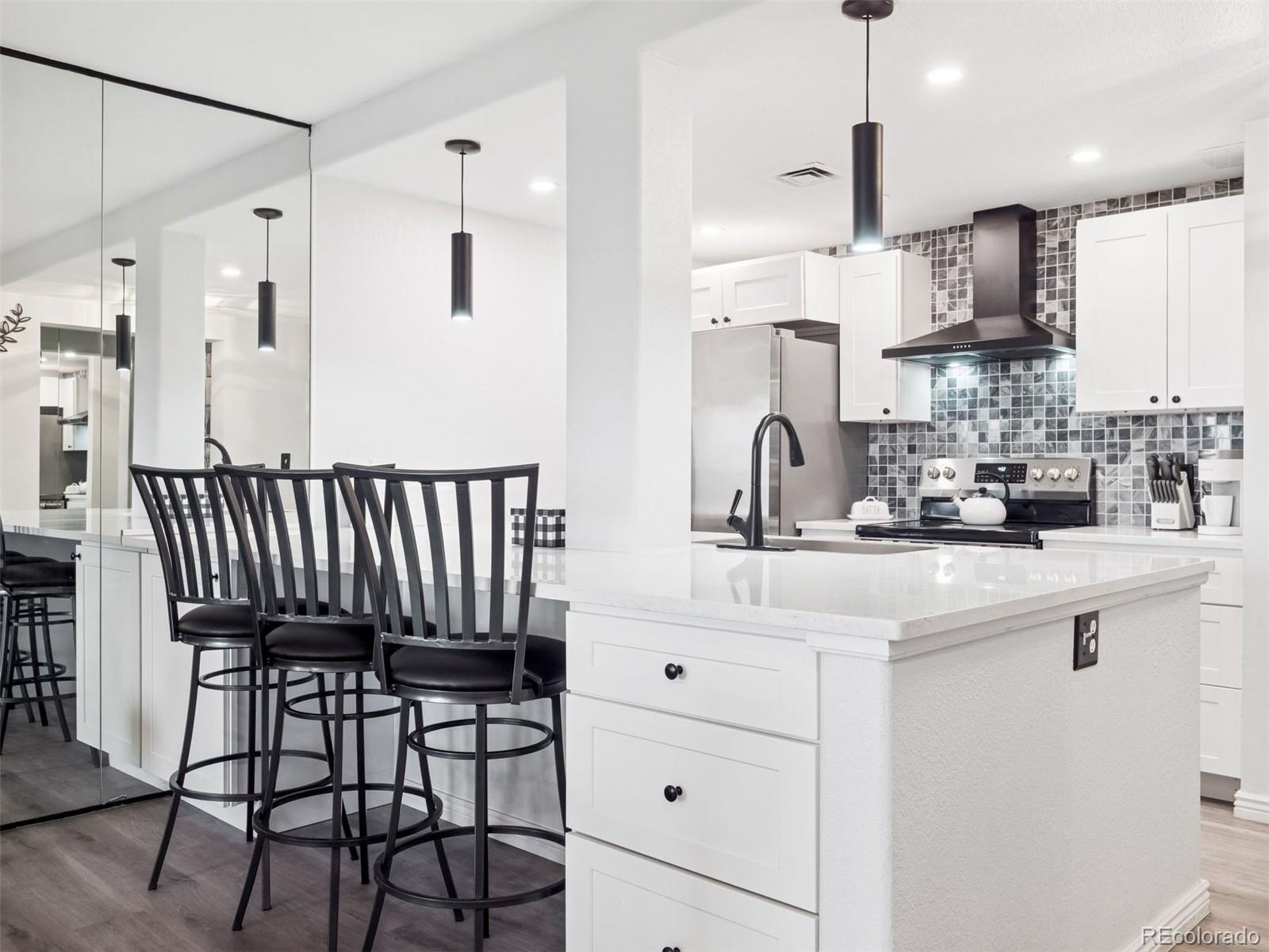 MLS Image #14 for 800 n pearl street,denver, Colorado