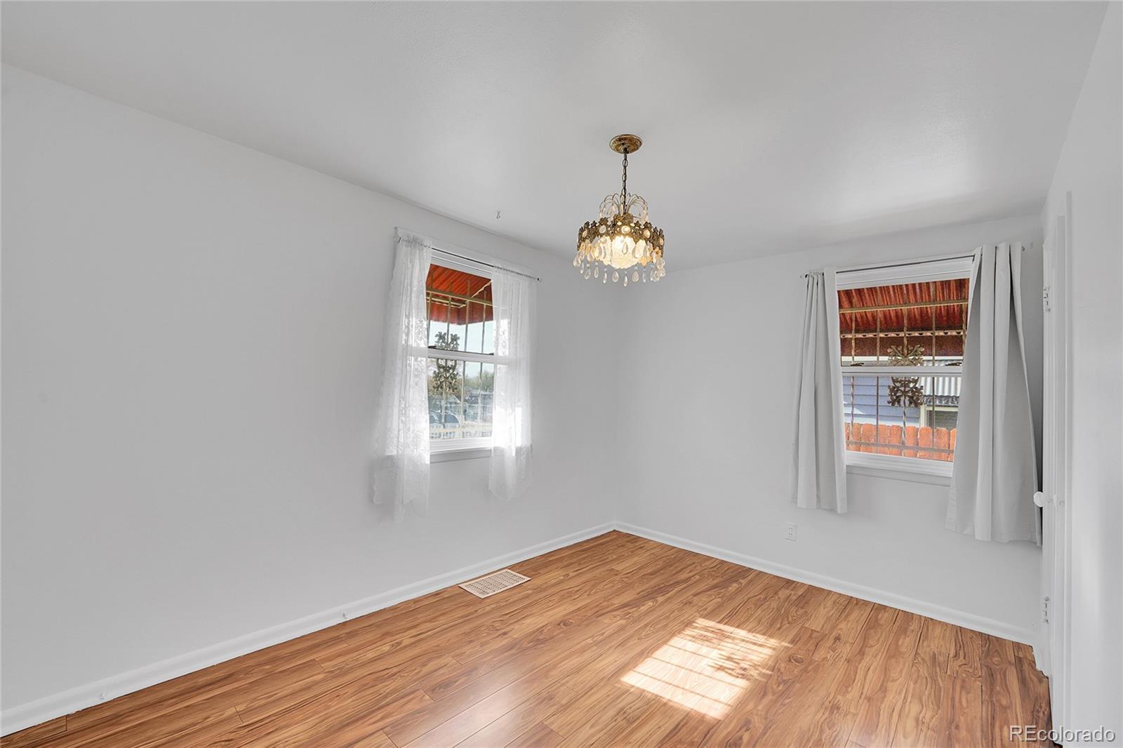 MLS Image #10 for 4940  adams street,denver, Colorado