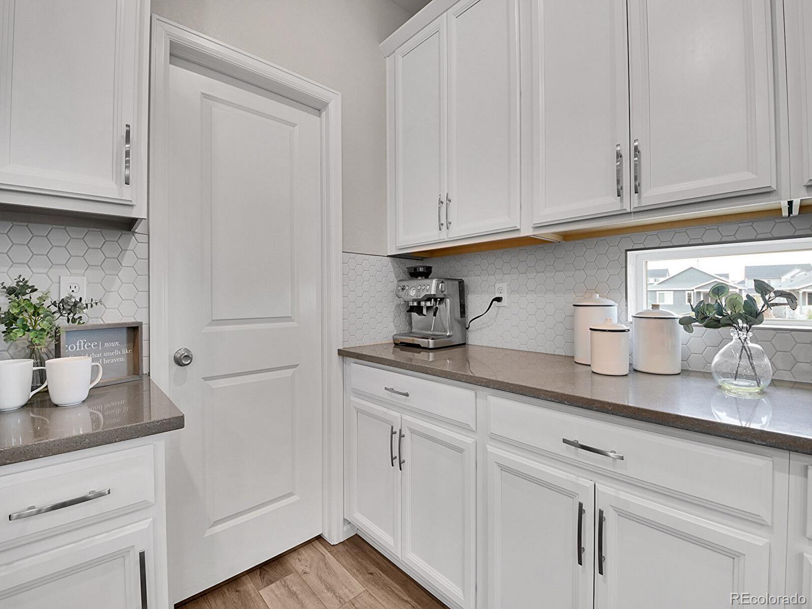 MLS Image #13 for 4552 s perth court,aurora, Colorado