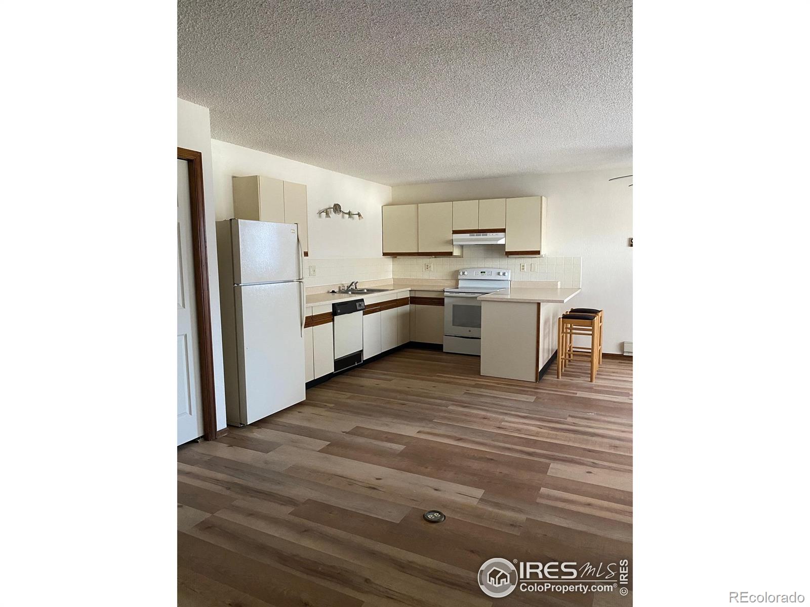 MLS Image #5 for 1961  centennial drive,louisville, Colorado