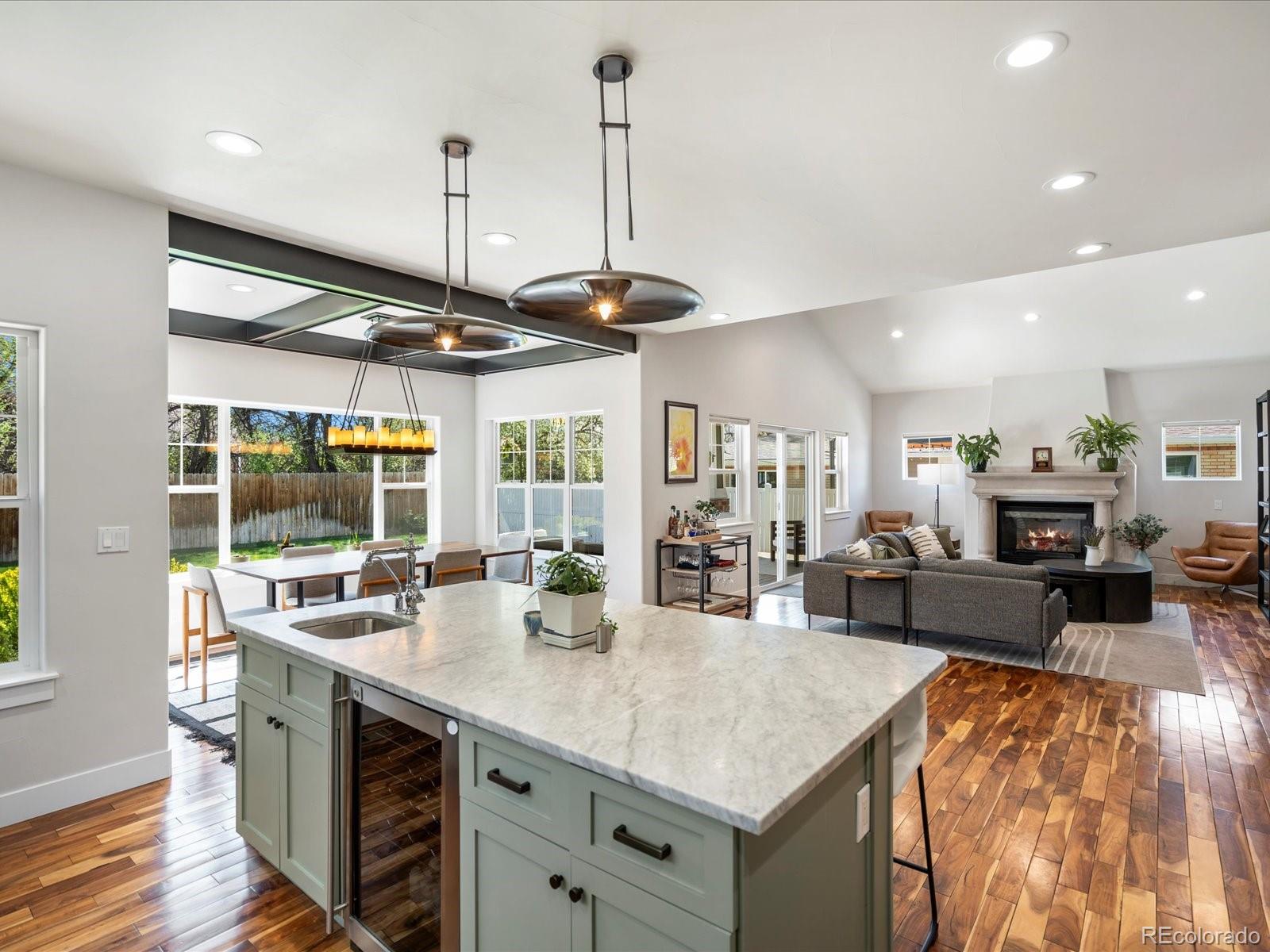 MLS Image #12 for 810  jasmine street,denver, Colorado