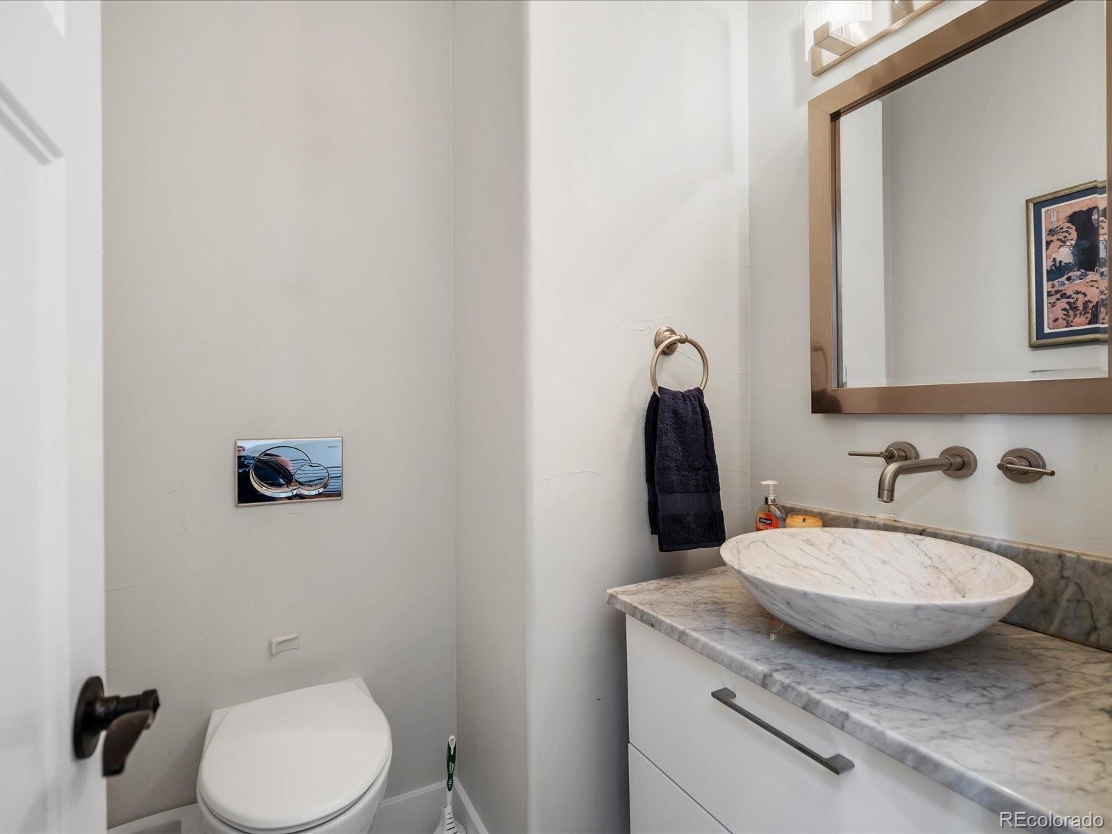MLS Image #23 for 810  jasmine street,denver, Colorado