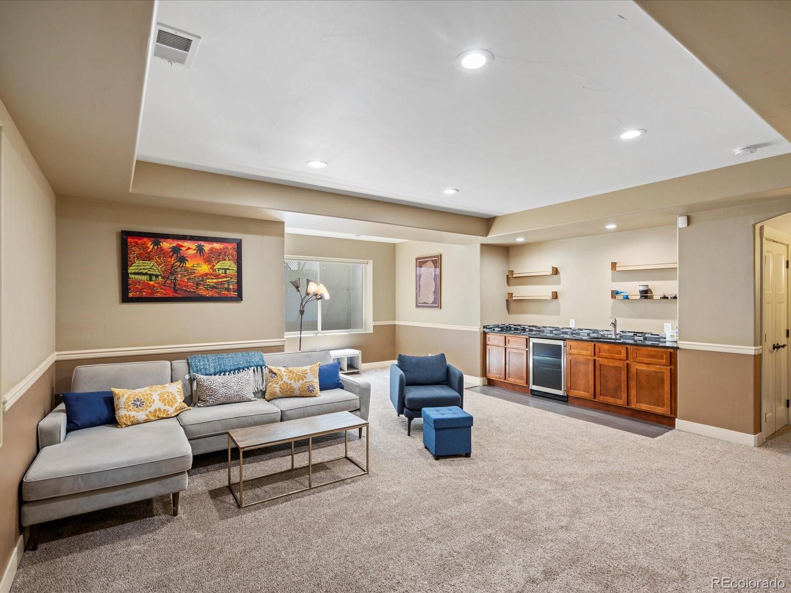 MLS Image #29 for 810  jasmine street,denver, Colorado