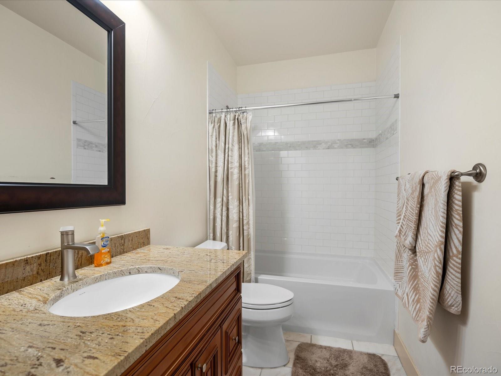 MLS Image #31 for 810  jasmine street,denver, Colorado