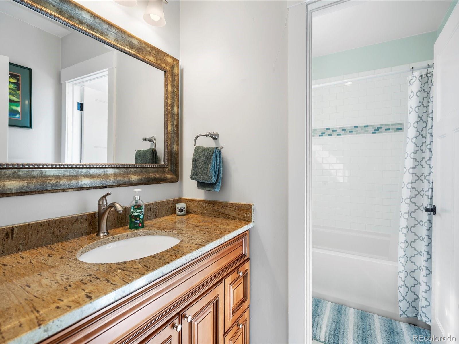 MLS Image #34 for 810  jasmine street,denver, Colorado