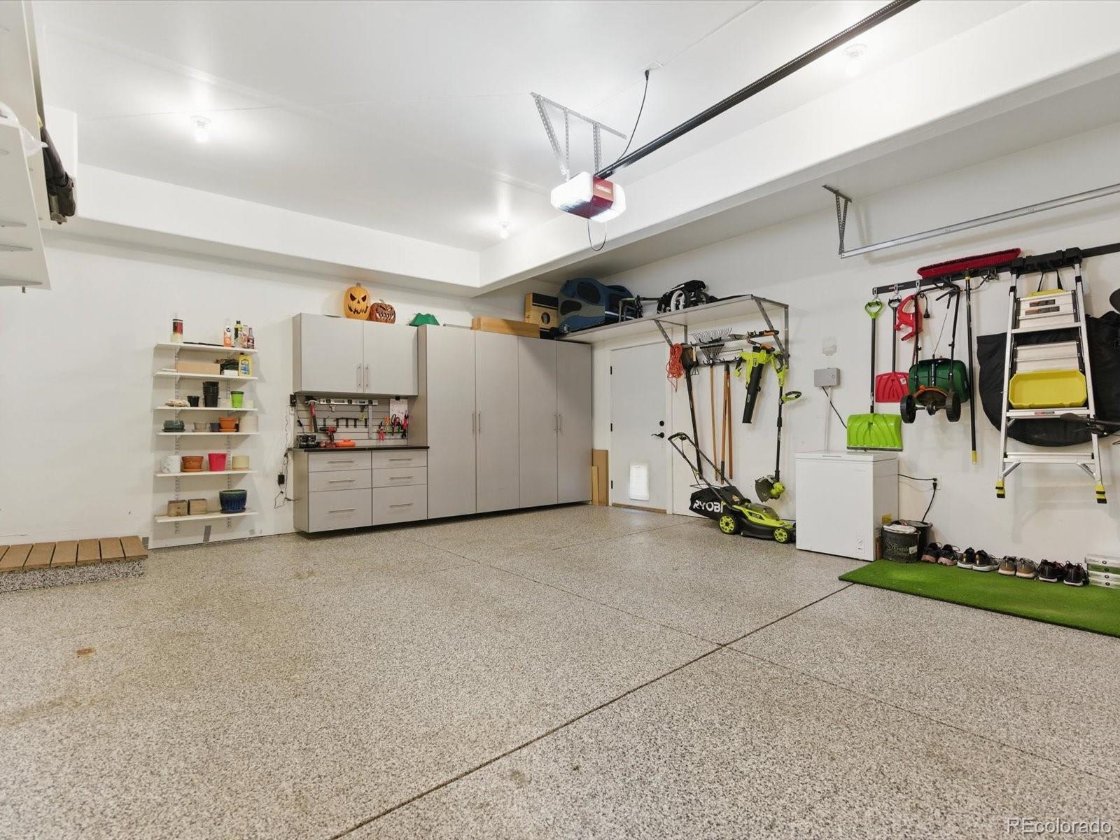 MLS Image #47 for 810  jasmine street,denver, Colorado