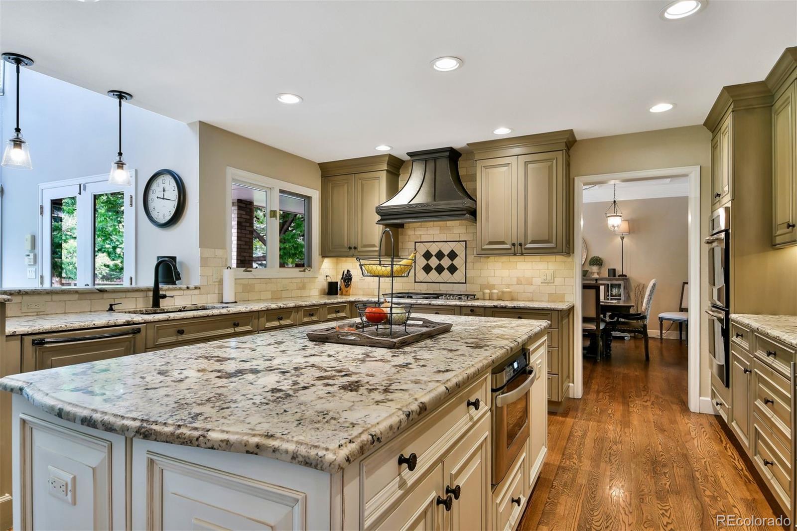 MLS Image #11 for 5329 s geneva street,englewood, Colorado