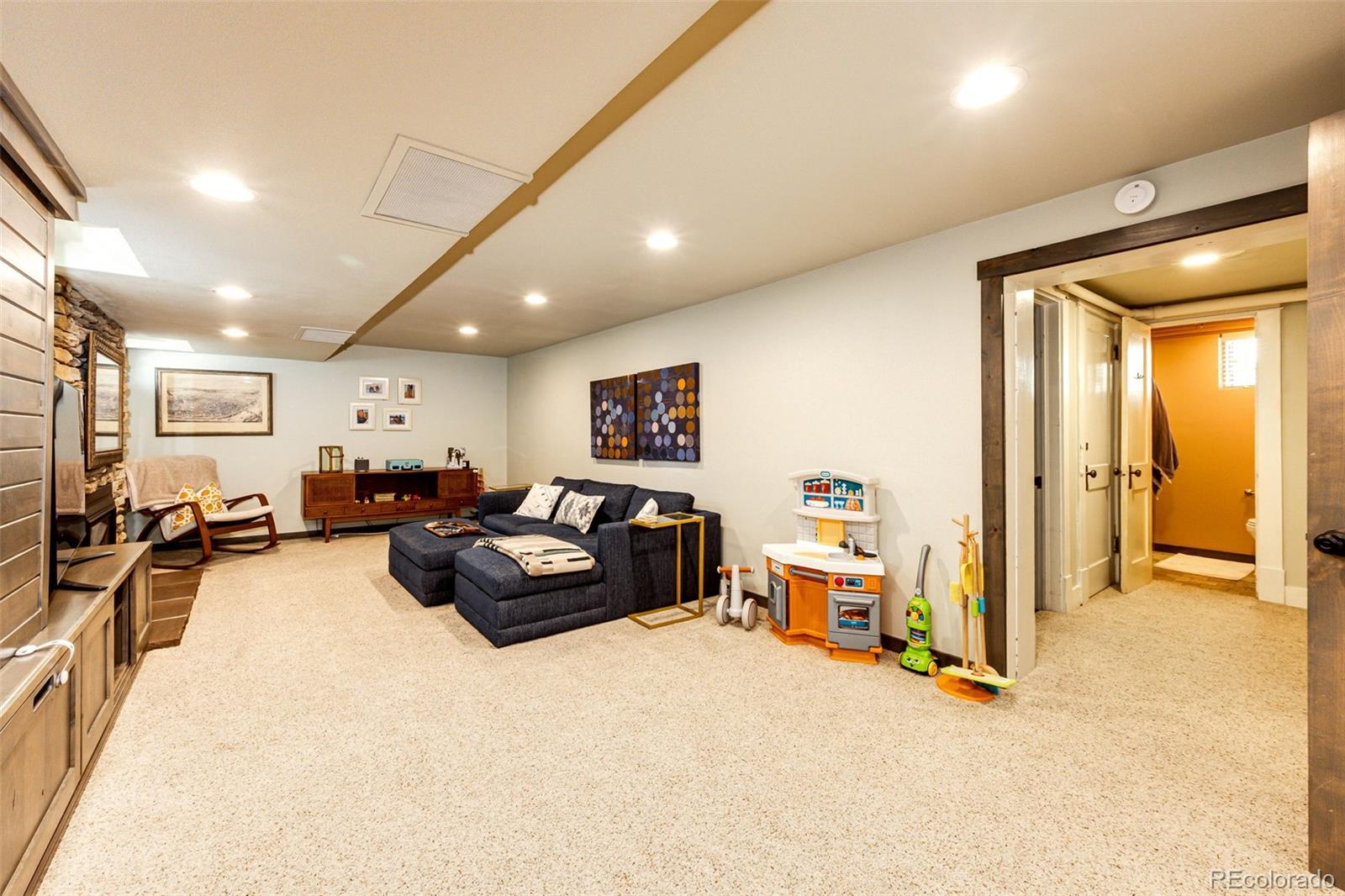 MLS Image #34 for 780 n franklin street,denver, Colorado