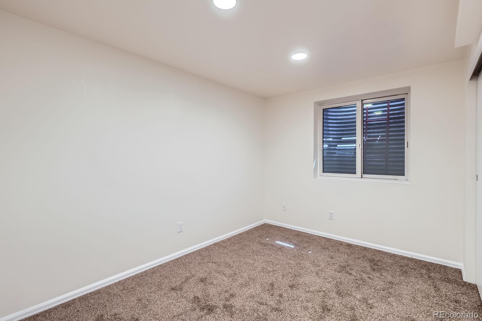 MLS Image #17 for 14803 e 47th avenue,denver, Colorado