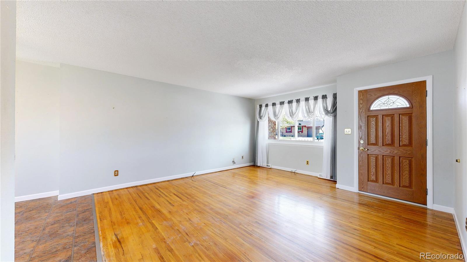 MLS Image #10 for 921 s wheeling street,aurora, Colorado
