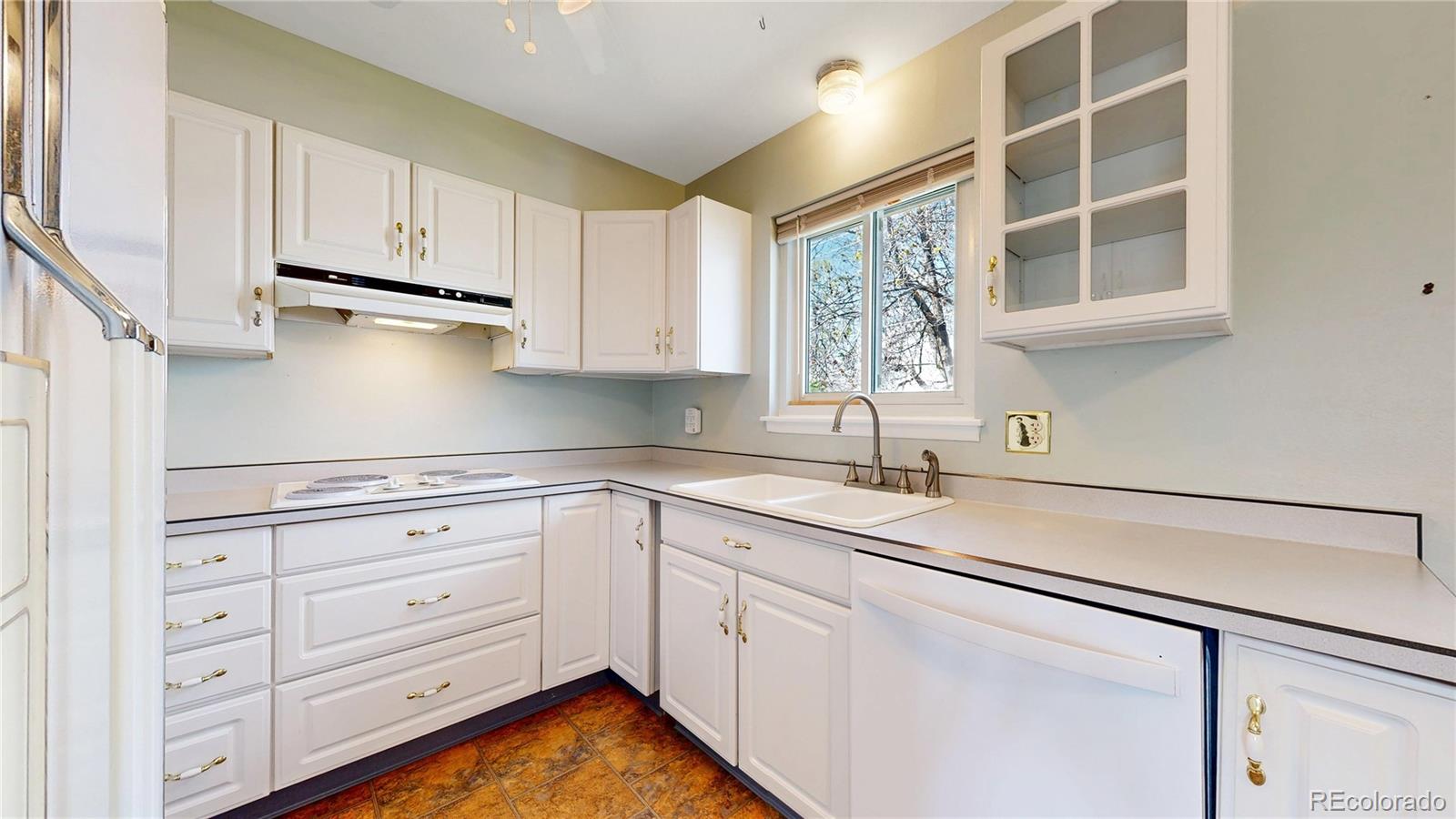 MLS Image #15 for 921 s wheeling street,aurora, Colorado