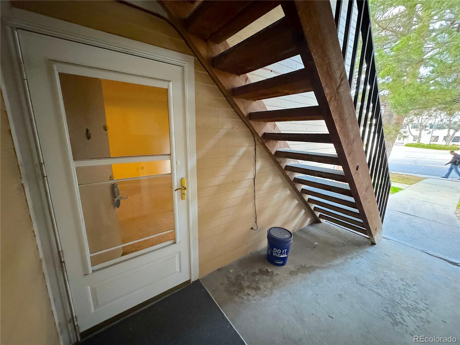 MLS Image #4 for 3344 s ammons street,lakewood, Colorado