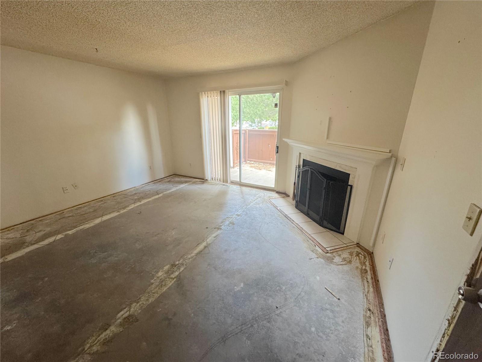 MLS Image #5 for 3344 s ammons street,lakewood, Colorado