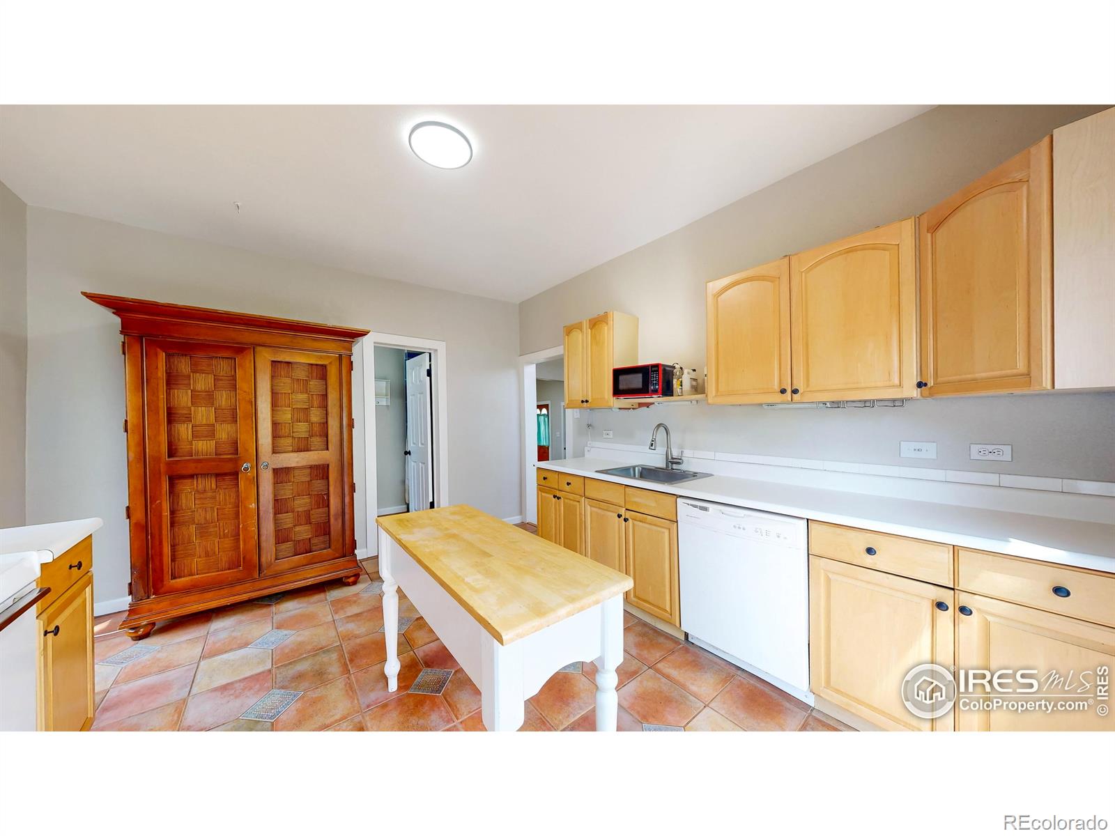 MLS Image #10 for 615 w olive street,fort collins, Colorado