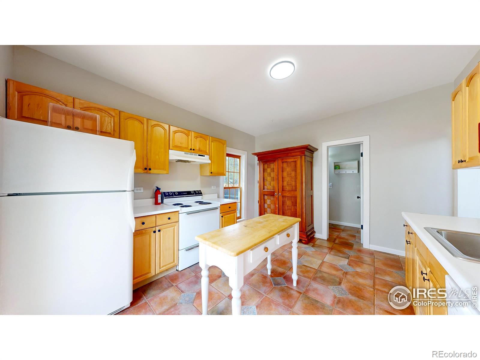MLS Image #8 for 615 w olive street,fort collins, Colorado