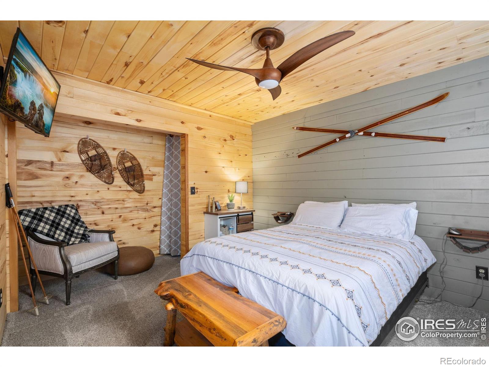MLS Image #16 for 264  running river way,bellvue, Colorado