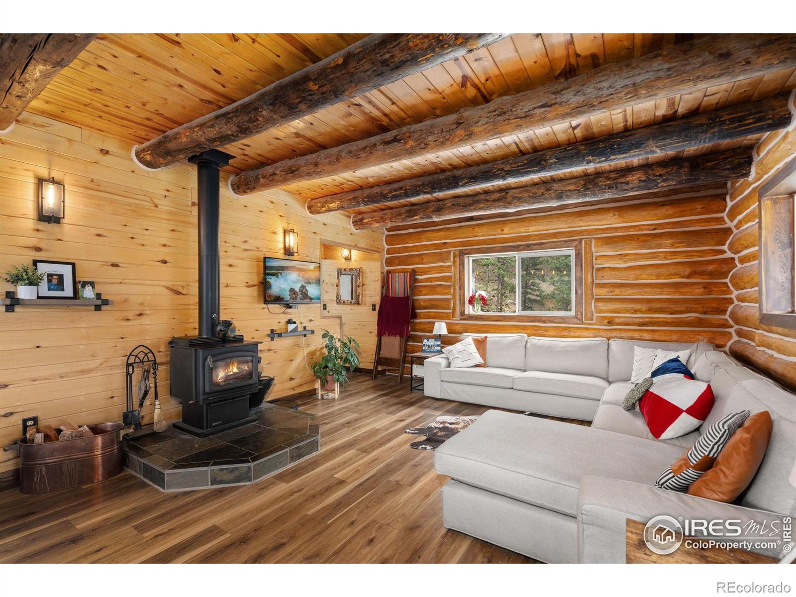 MLS Image #2 for 264  running river way,bellvue, Colorado