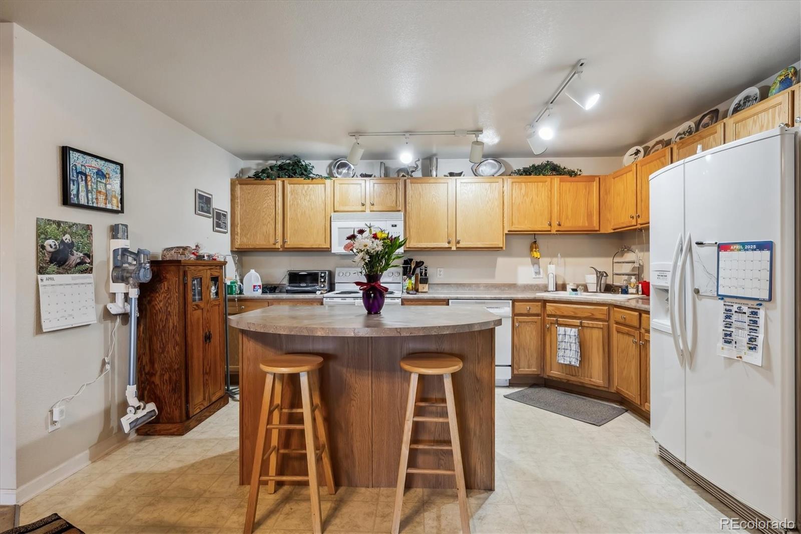 MLS Image #5 for 7131 s wenatchee way,aurora, Colorado