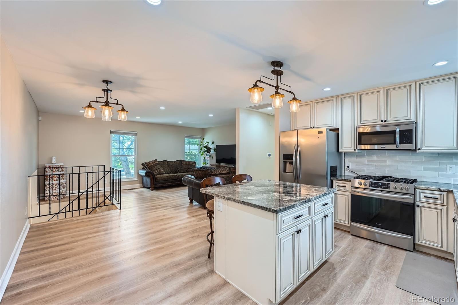 MLS Image #6 for 15691 e atlantic circle,aurora, Colorado