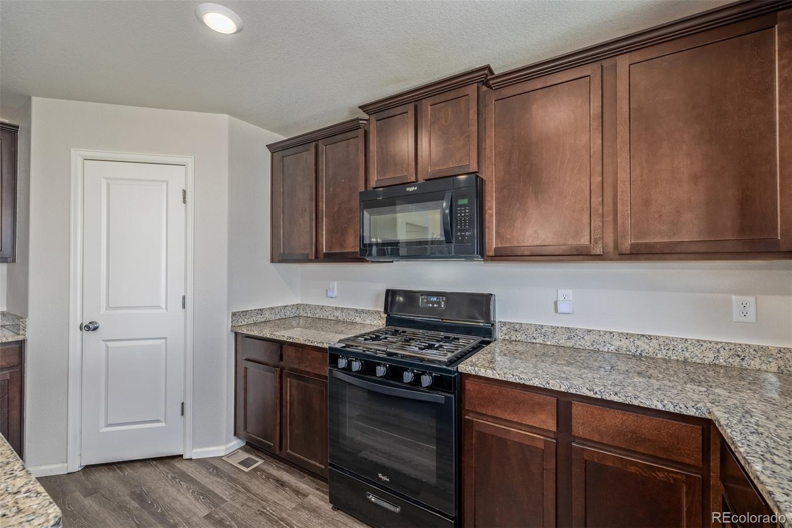 MLS Image #15 for 261  mesa avenue,lochbuie, Colorado