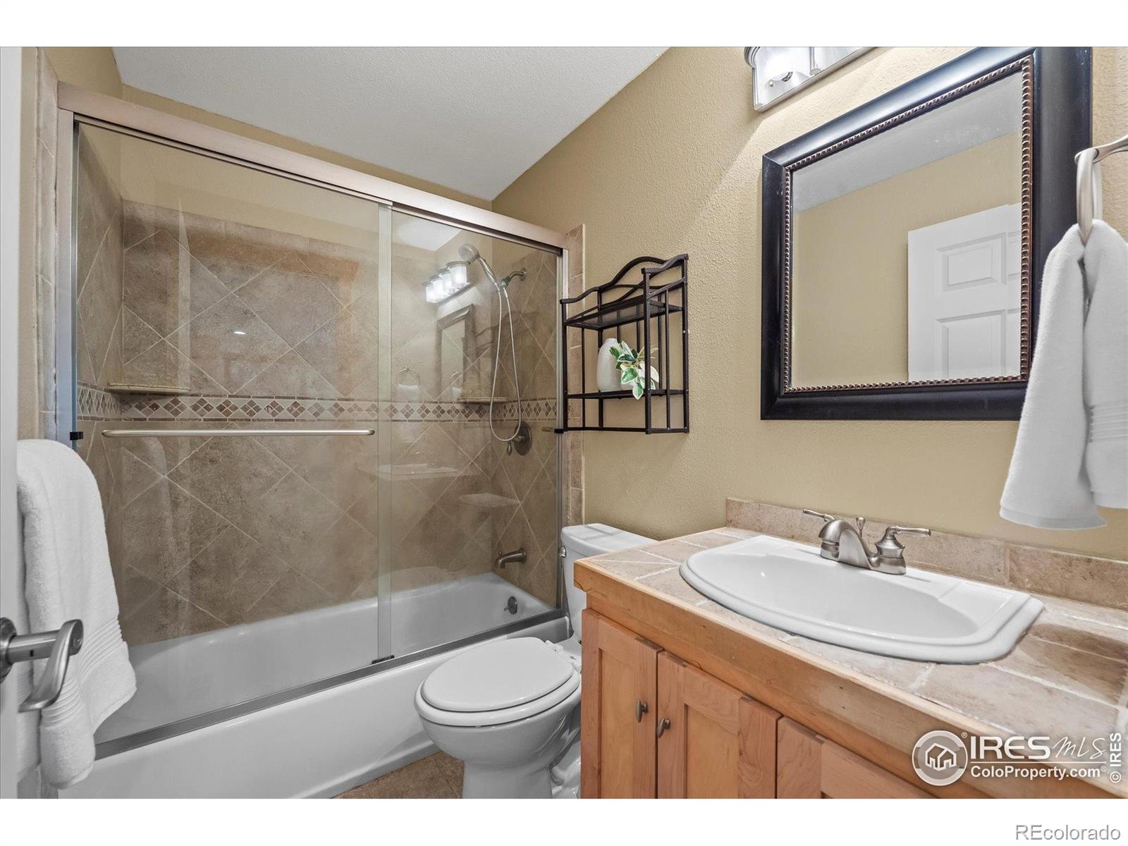MLS Image #20 for 593  juniper court,louisville, Colorado
