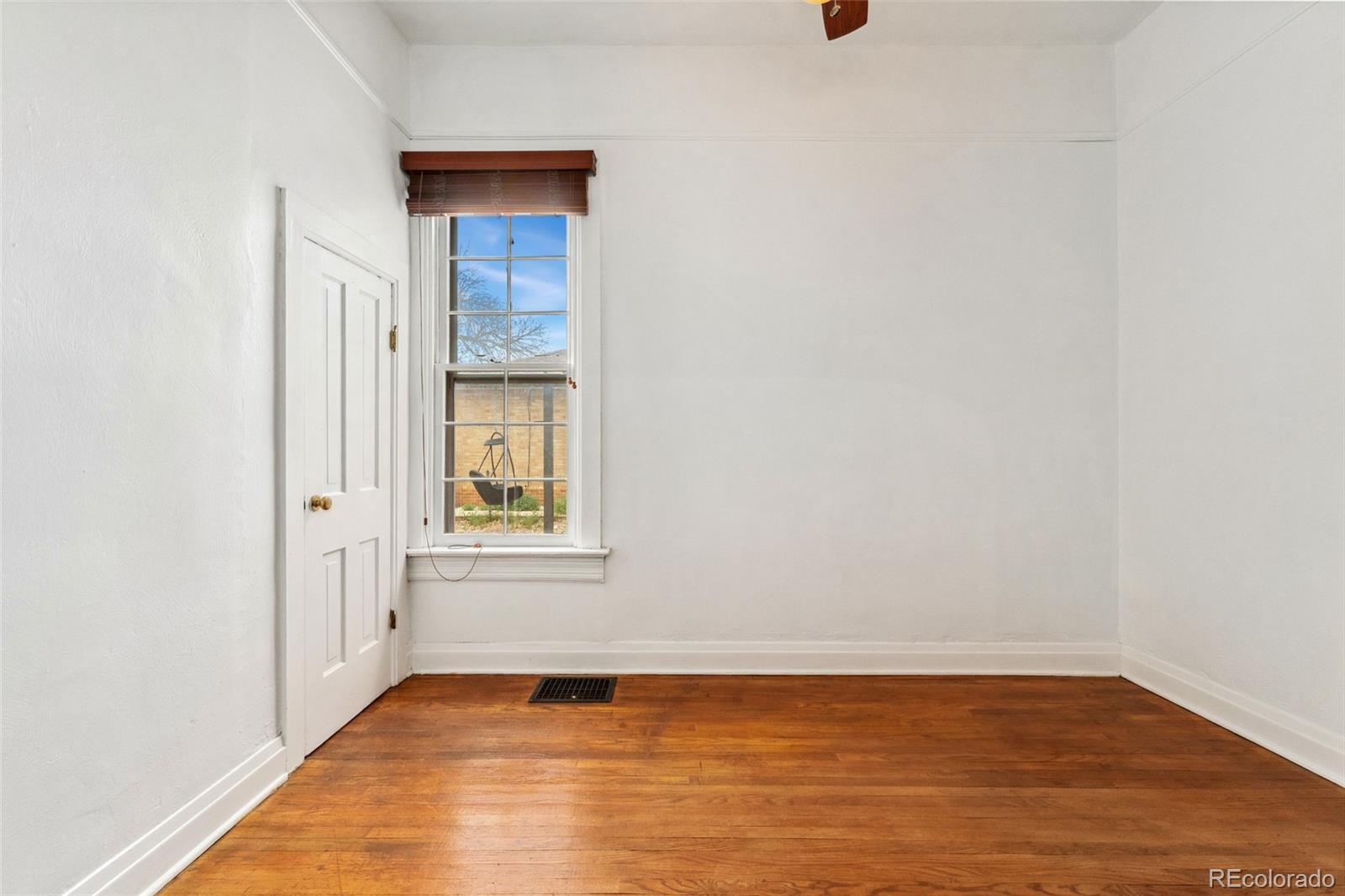 MLS Image #10 for 1748 s logan street,denver, Colorado