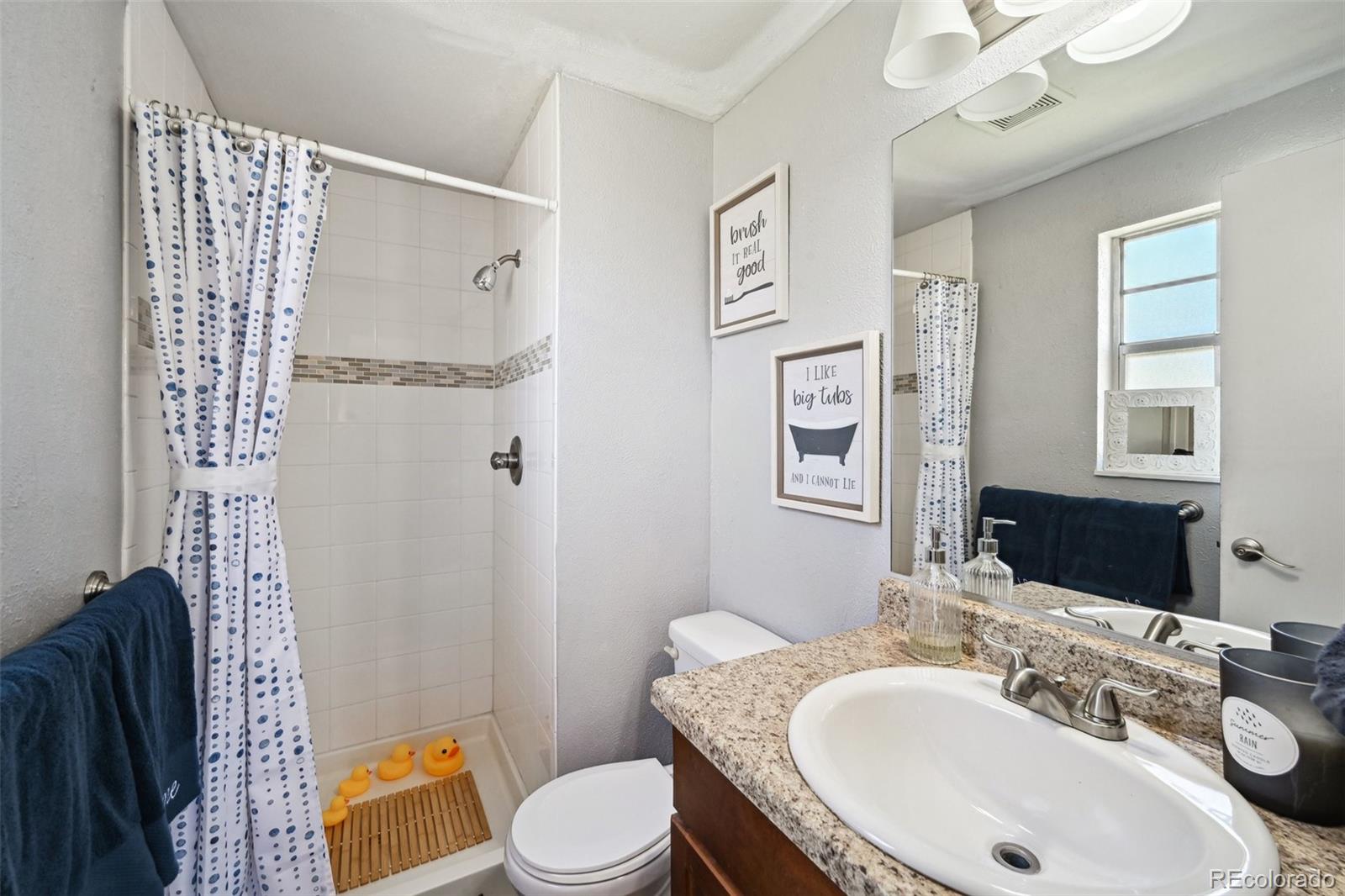 MLS Image #12 for 12931 e 46th avenue,denver, Colorado