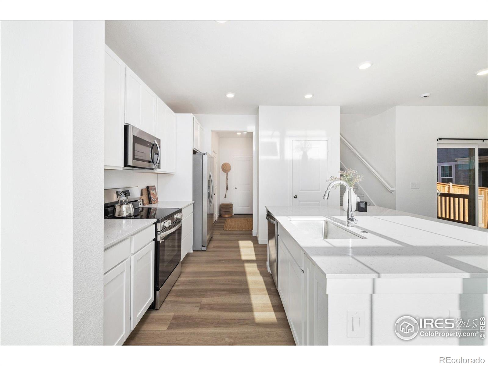 MLS Image #11 for 2260  crescent circle,erie, Colorado