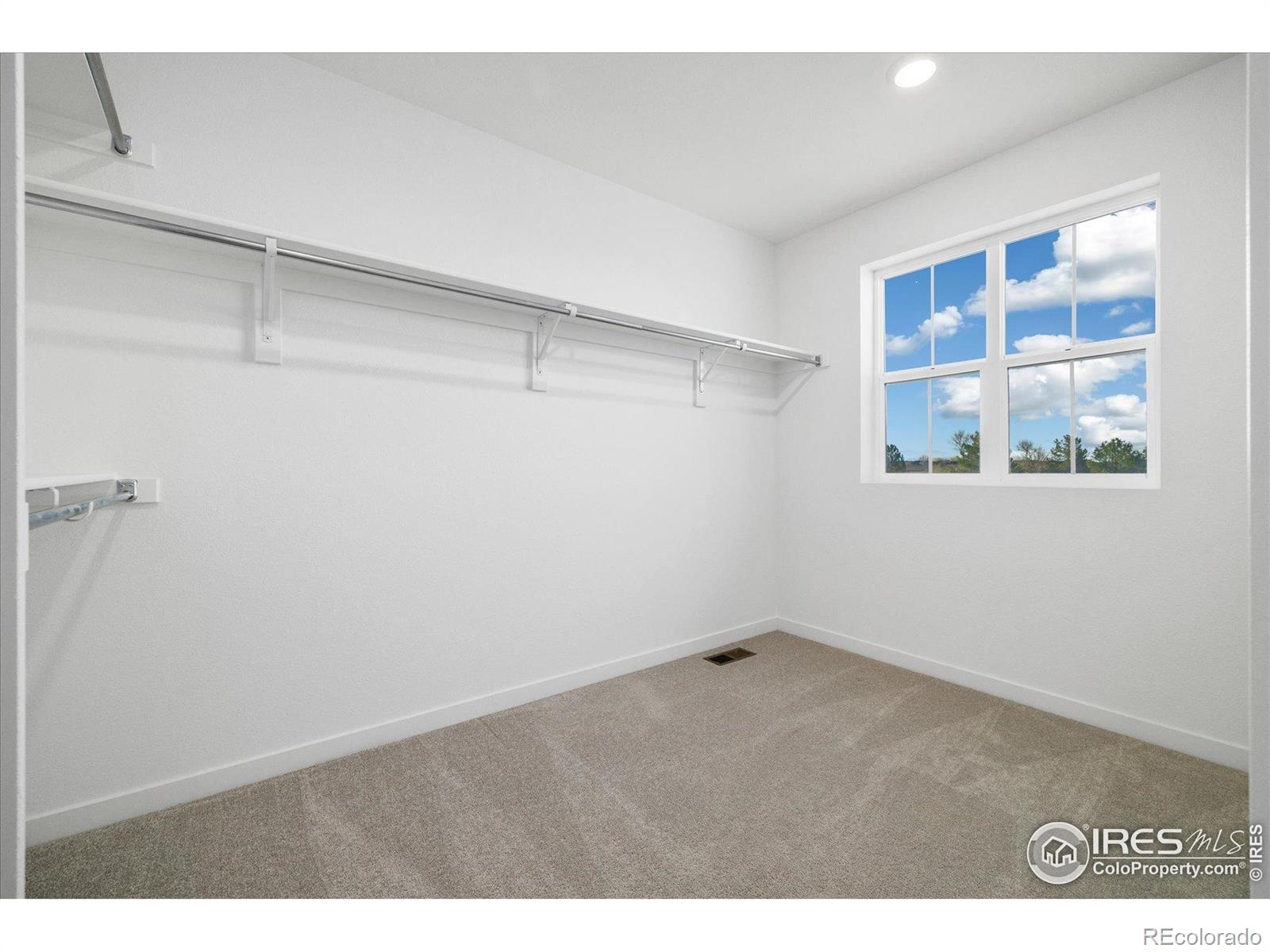 MLS Image #22 for 2260  crescent circle,erie, Colorado