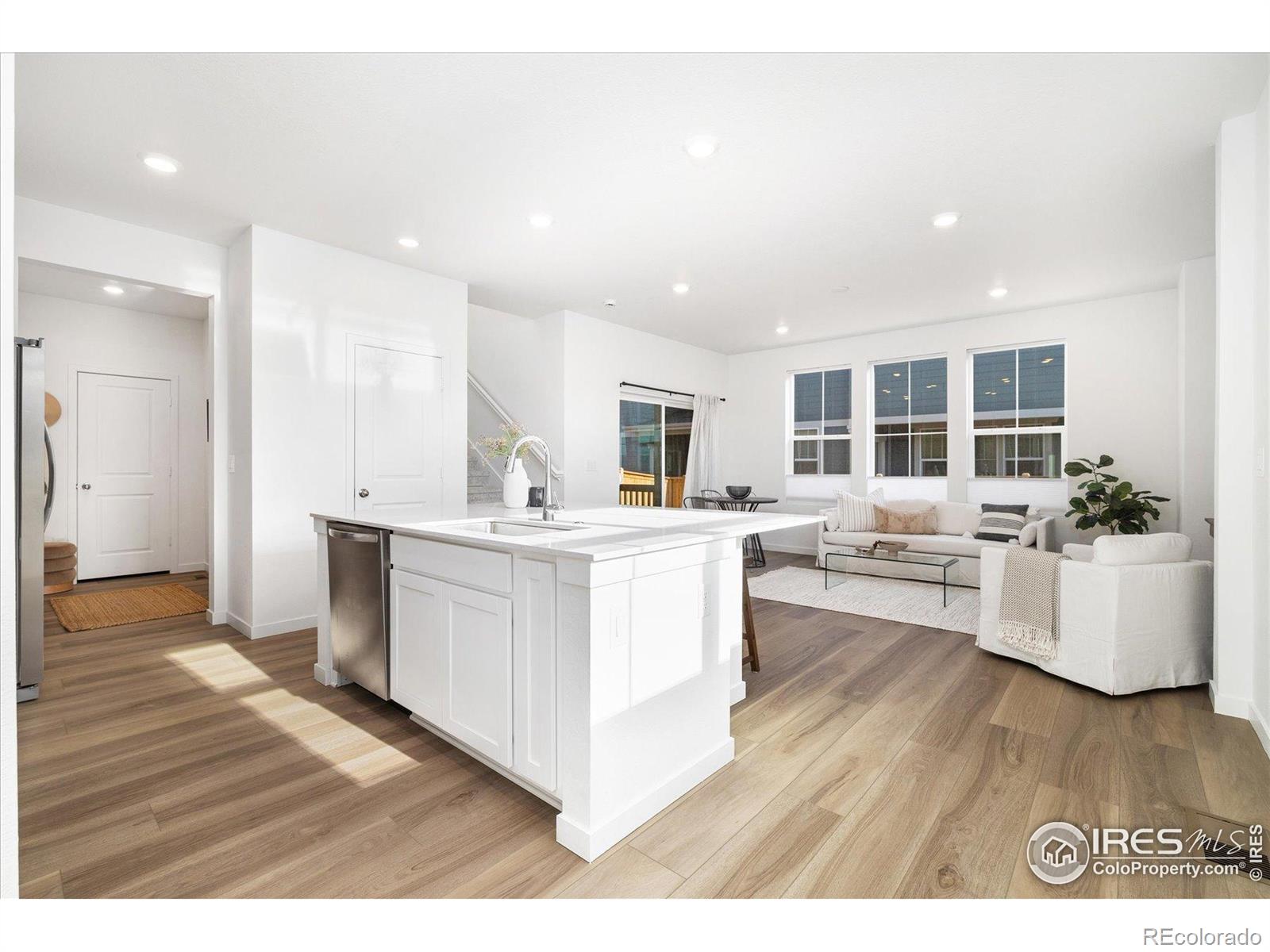 MLS Image #7 for 2260  crescent circle,erie, Colorado