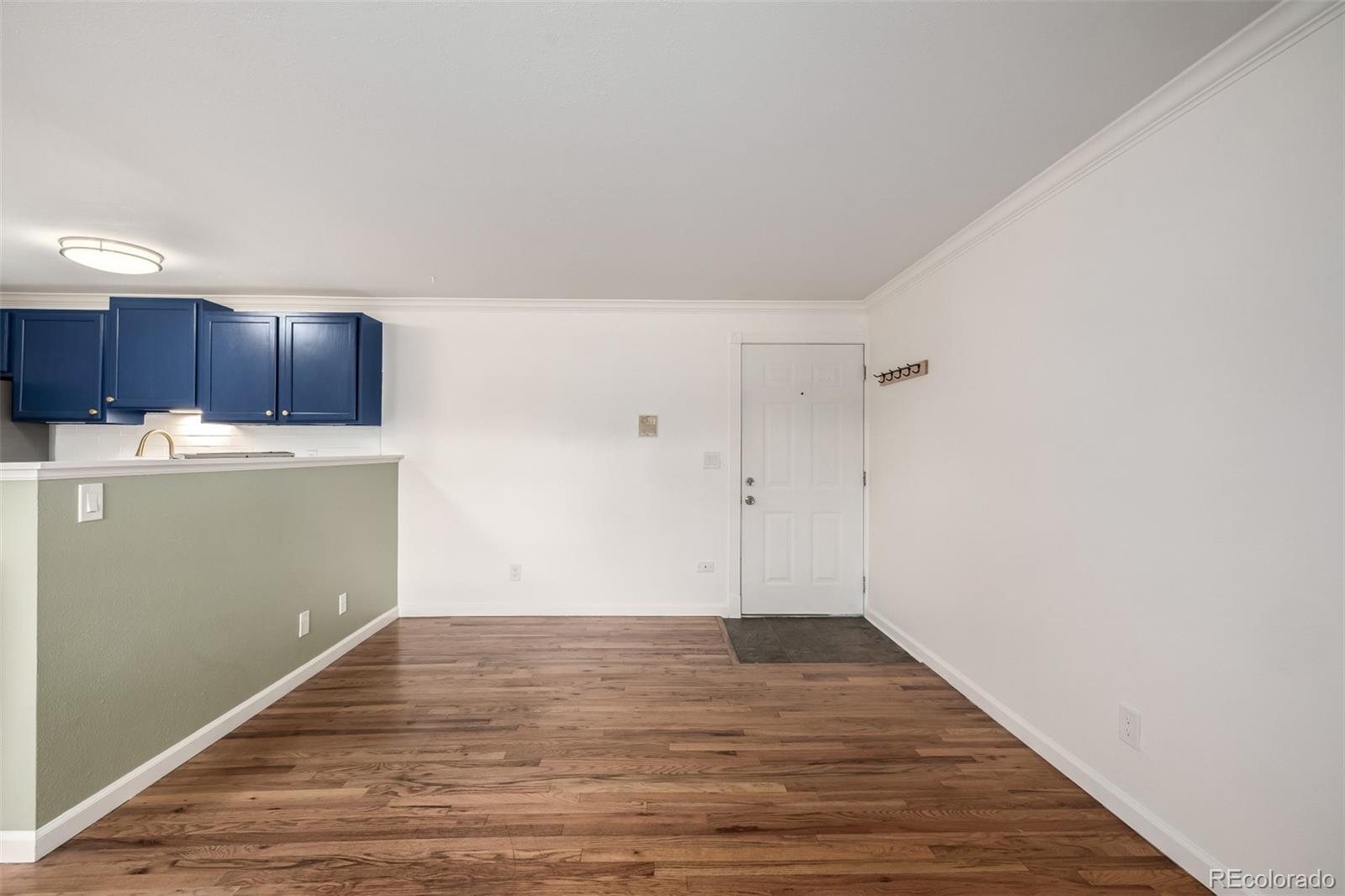 MLS Image #9 for 70 n grant street 10,denver, Colorado