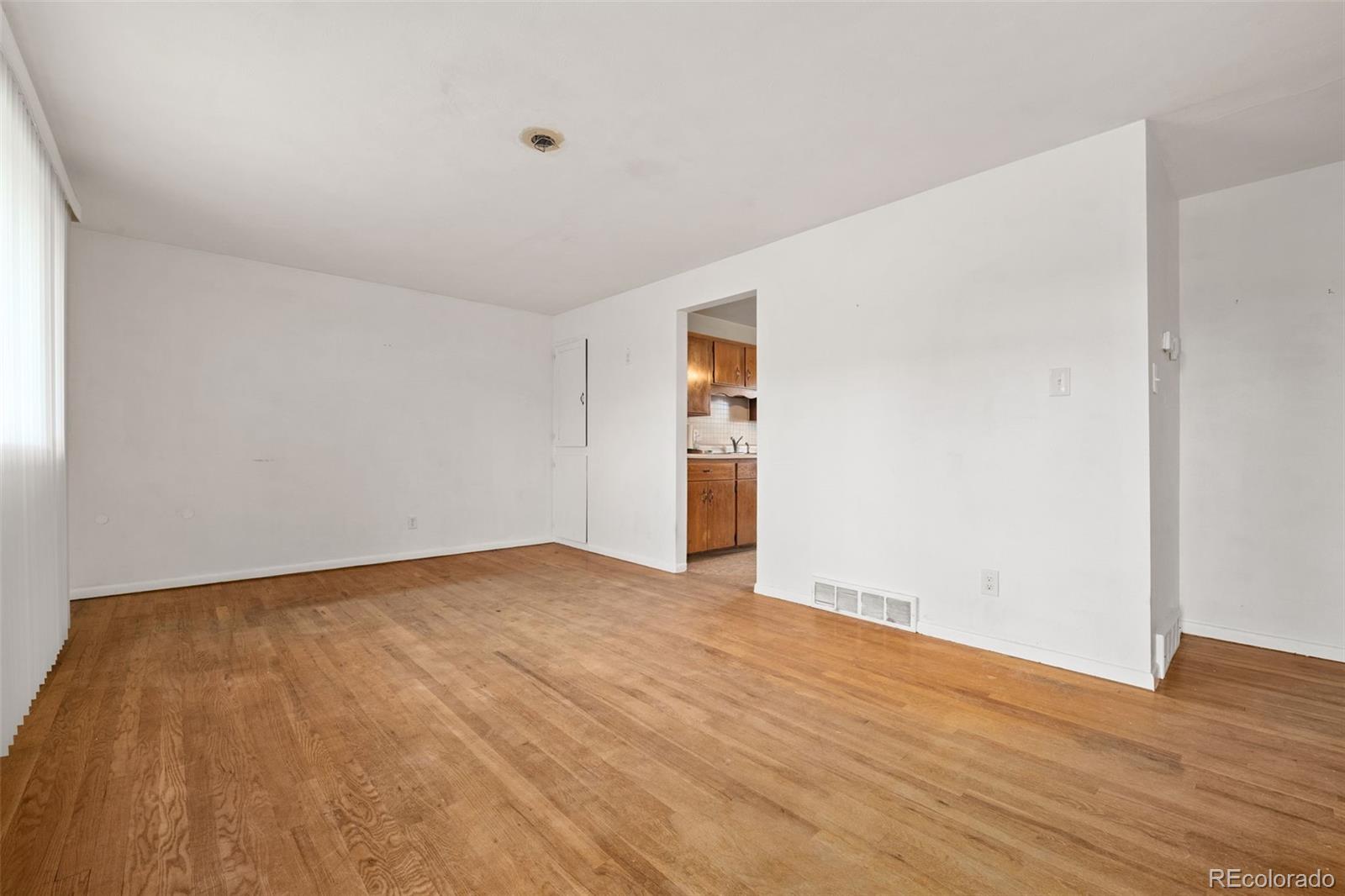 MLS Image #4 for 8012  zuni street,denver, Colorado
