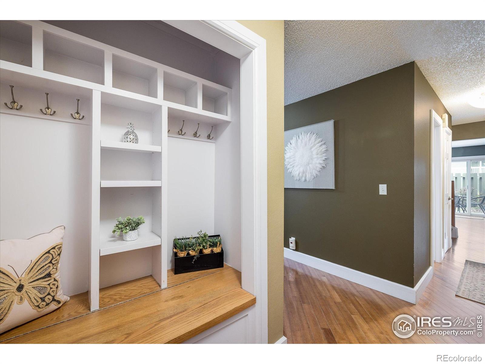 MLS Image #2 for 2976  eagle way,boulder, Colorado