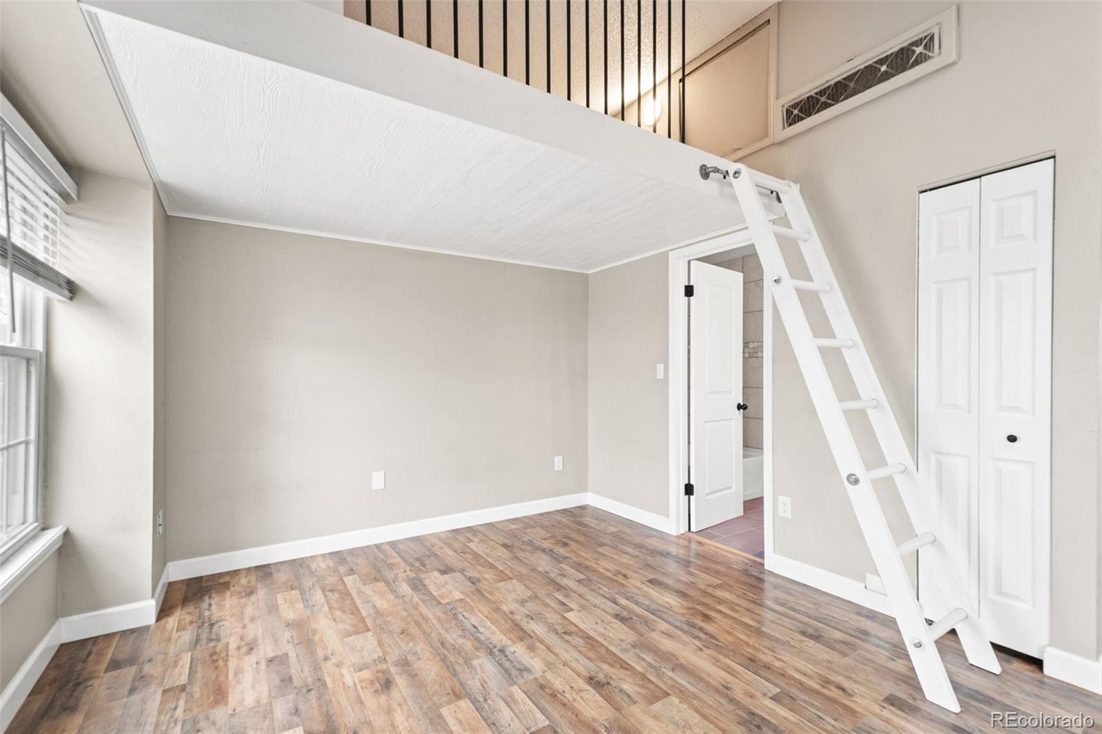MLS Image #8 for 9677 w chatfield avenue e,littleton, Colorado