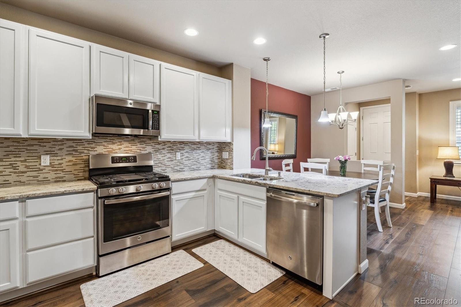 MLS Image #13 for 574 e dry creek place,littleton, Colorado