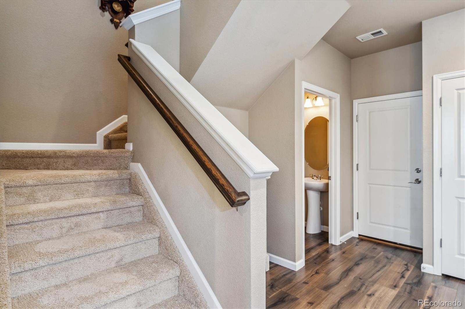 MLS Image #17 for 574 e dry creek place,littleton, Colorado